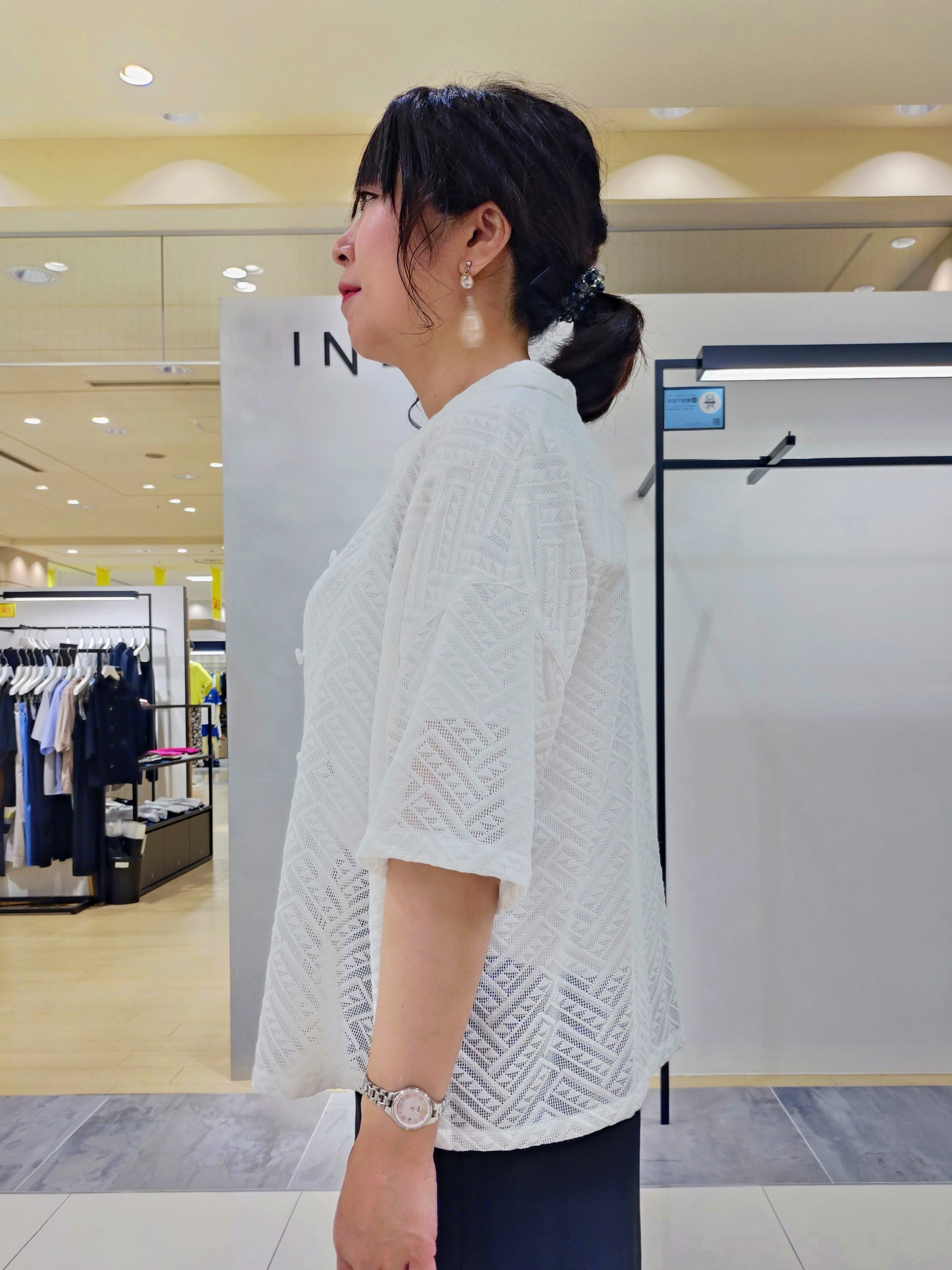 TOMOMIさんの「INDIVI｜【着る日傘】Iラインドロストスカート」を使ったコーディネート