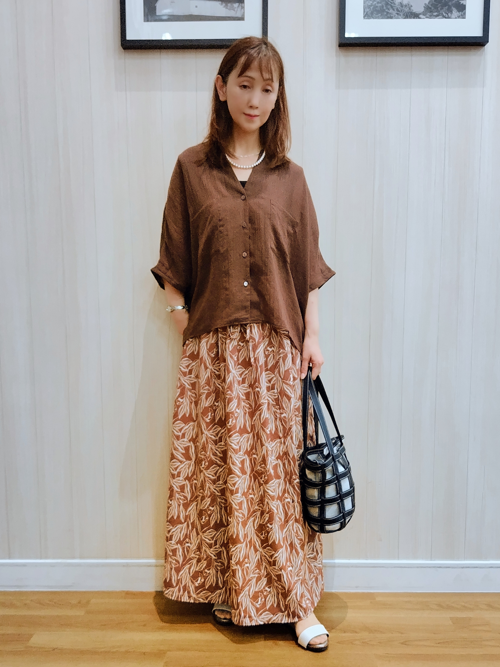 yseさんの「SHOO･LA･RUE｜【洗濯機可/選べる6色】程よいシアー感が涼し気 ゆったりワッシャードルマンブラウス」を使ったコーディネート