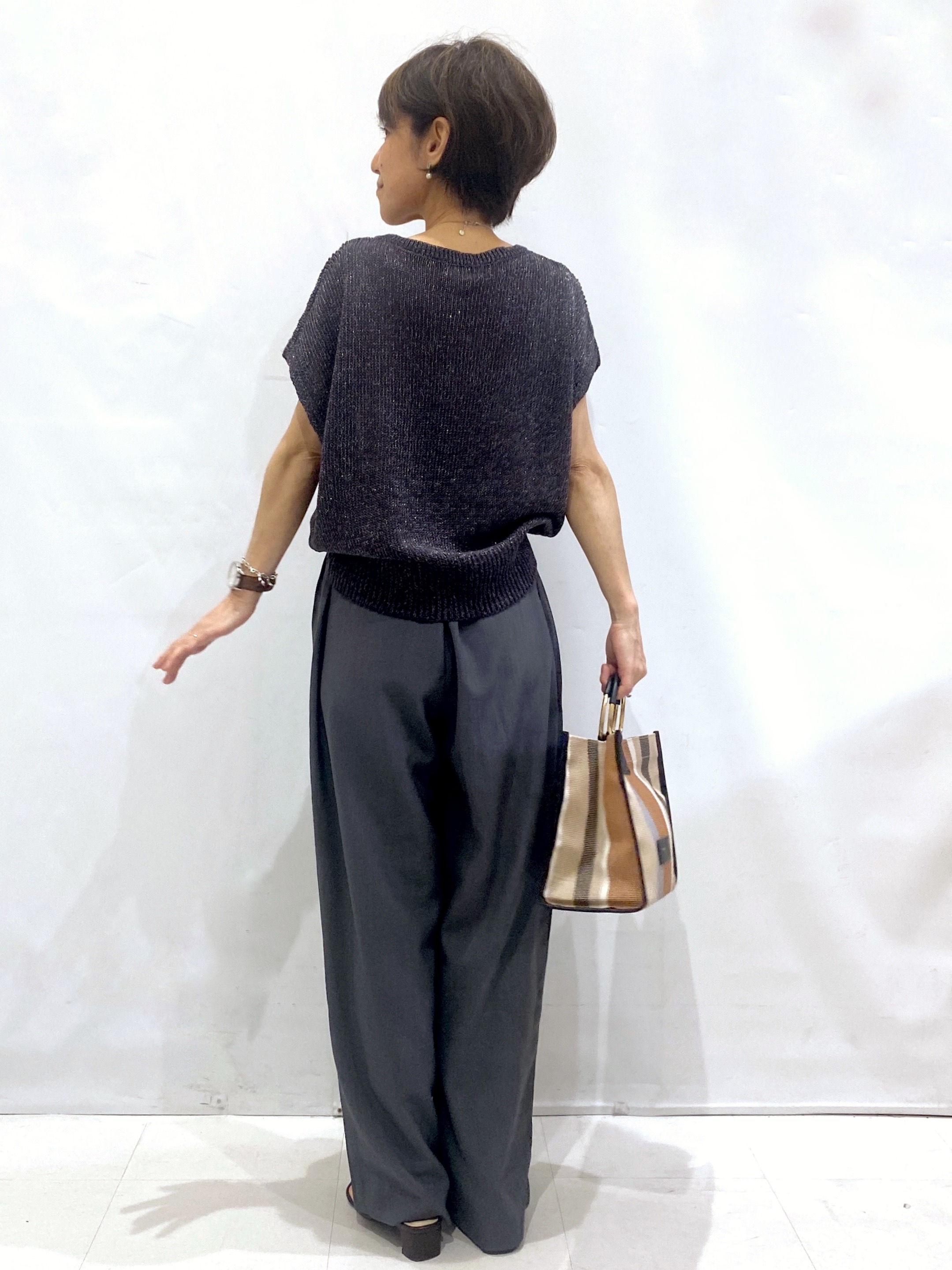 Bonさんの「OPAQUE.CLIP｜ラメメッシュ フレンチスリーブニット【洗濯機OK】」を使ったコーディネート