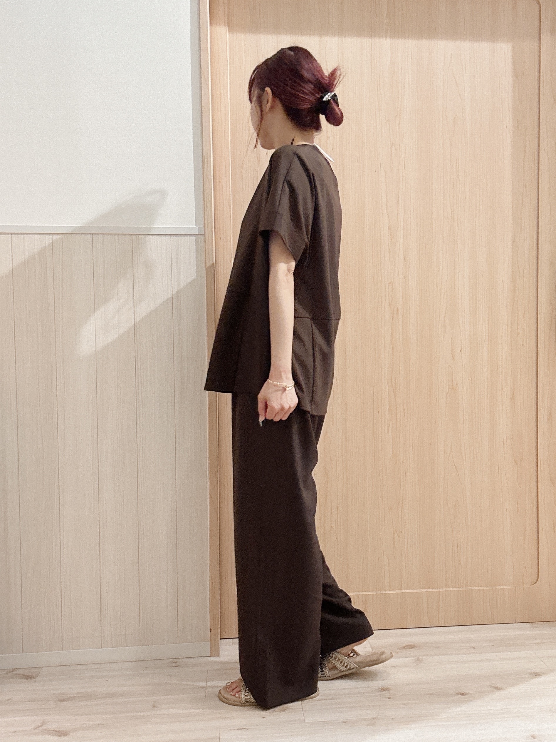 モカさんの「SHOO･LA･RUE｜【洗濯機可/セットアップ可】軽凛(かろりん) シンプル上品 切替コクーントップス」を使ったコーディネート