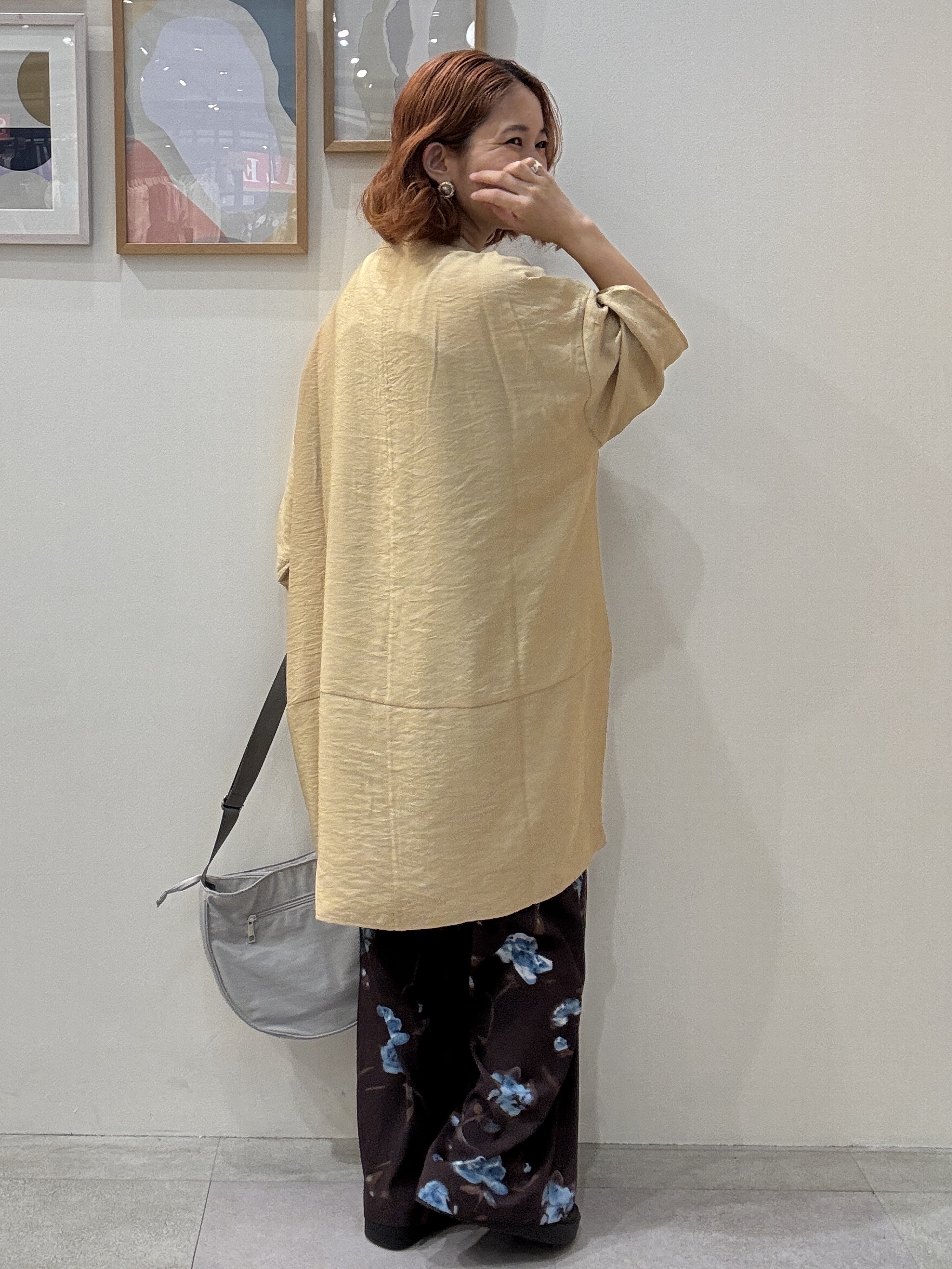 たけぴさんの「SHOO･LA･RUE｜【S-LL/洗濯後しわになりにくい】ゆるっと体型カバー 7分袖コクーンチュニック」を使ったコーディネート