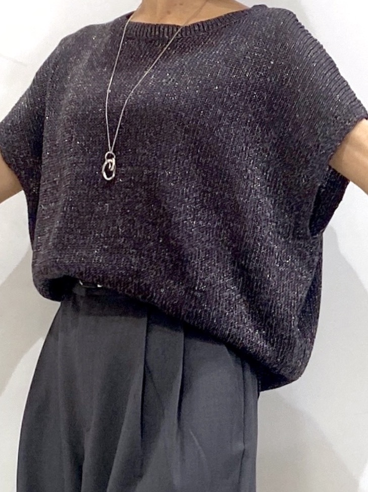 Bonさんの「OPAQUE.CLIP｜ラメメッシュ フレンチスリーブニット【洗濯機OK】」を使ったコーディネート