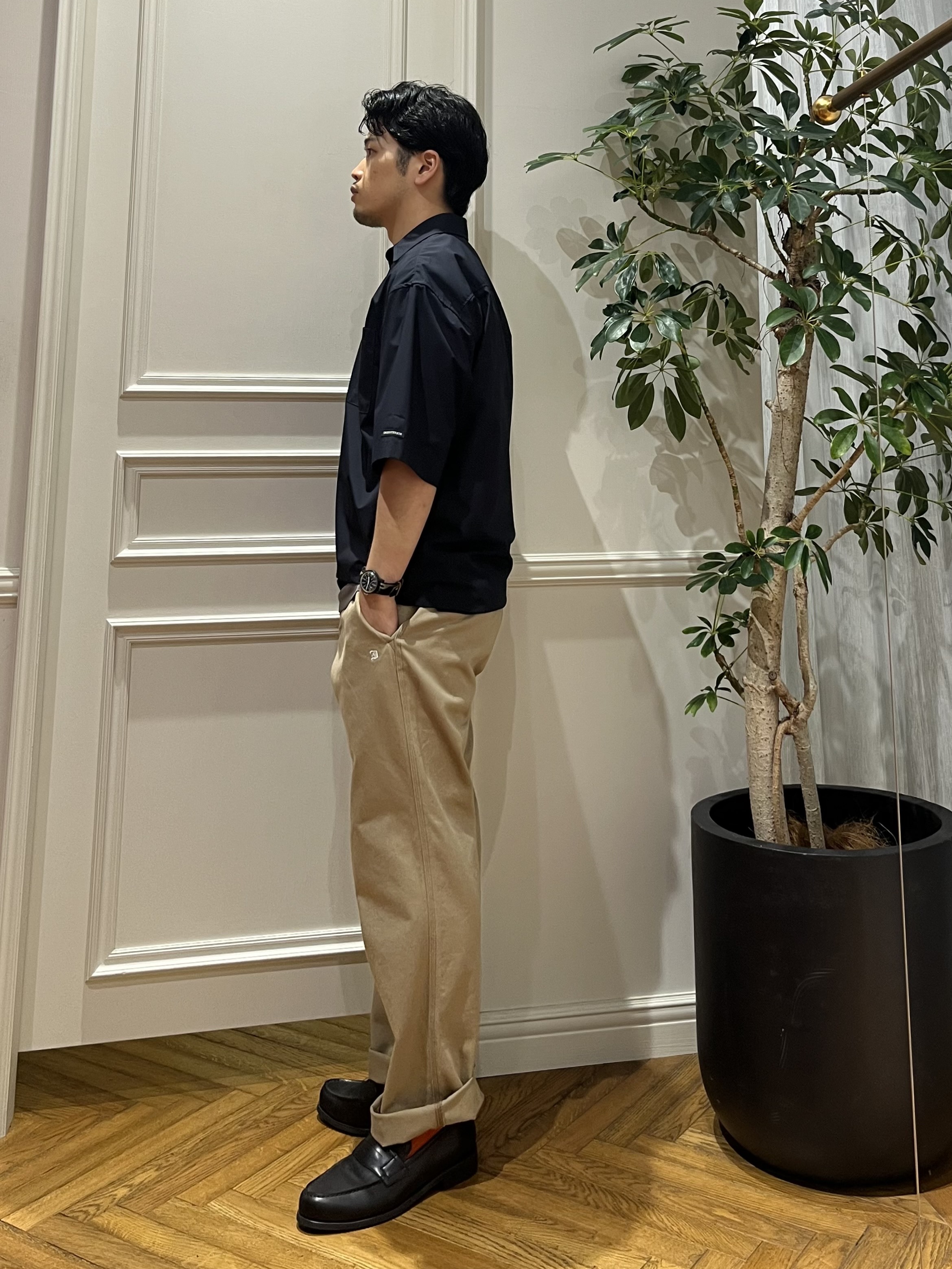 Tokuさんの「DRESSTERIOR｜◆イージーケア プルオーバーシャツ」を使ったコーディネート