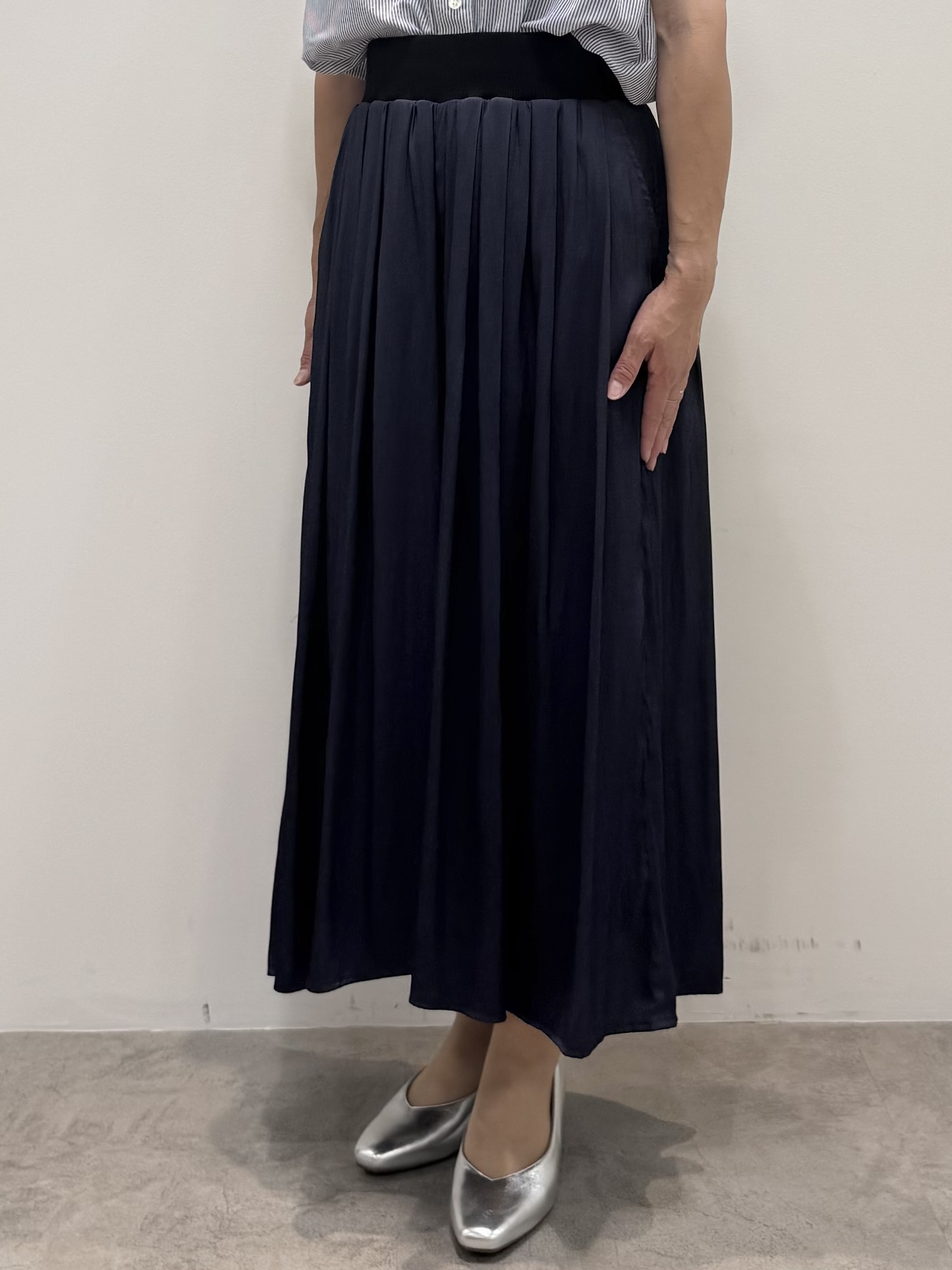 koyaさんの「Reflect｜【接触冷感】フレンチスリーブシャツブラウス」を使ったコーディネート