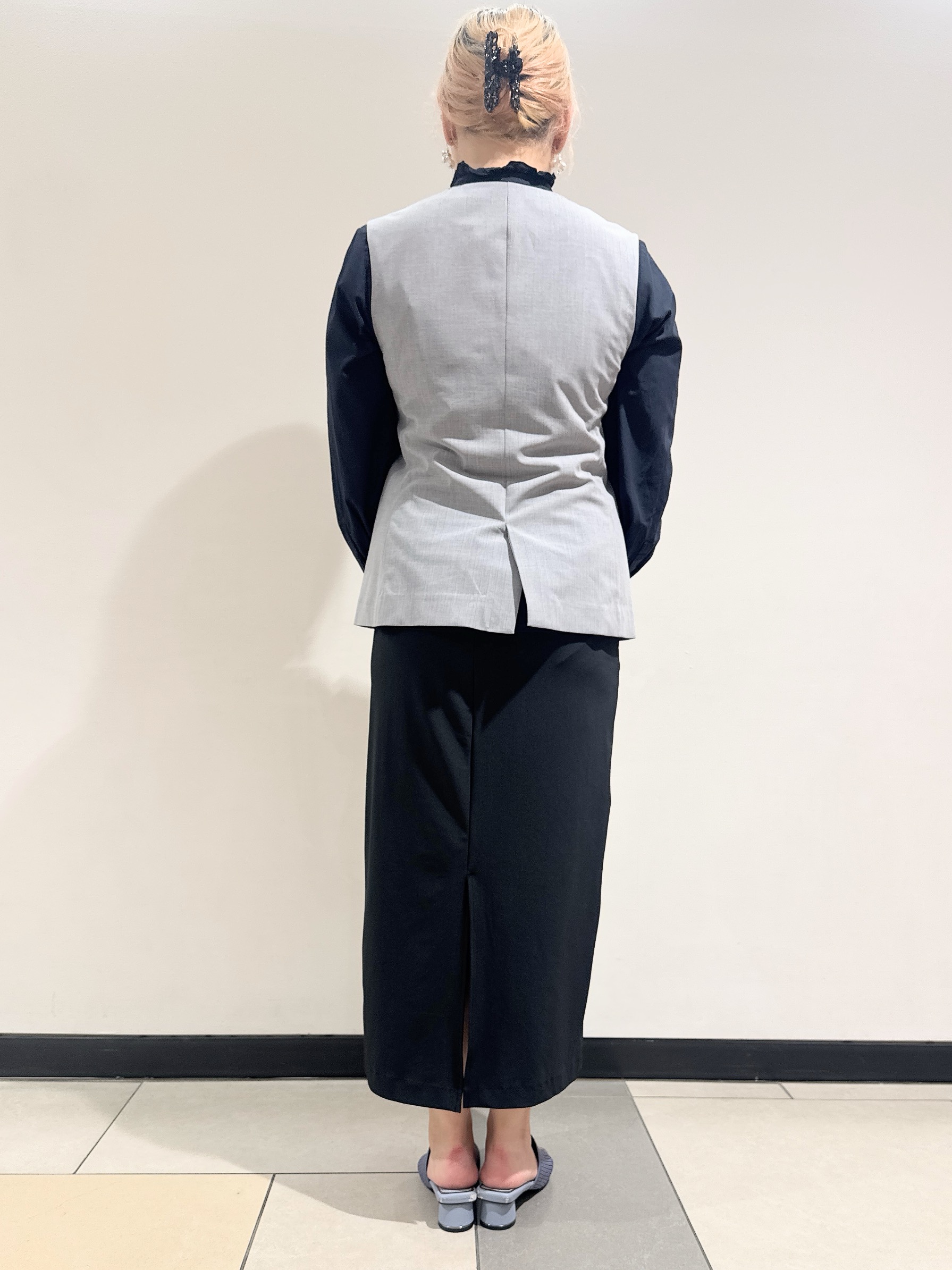 なかもとあきさんの「DRESSTERIOR｜【セットアップ可/ウォッシャブル】セットアップストライプジレ」を使ったコーディネート