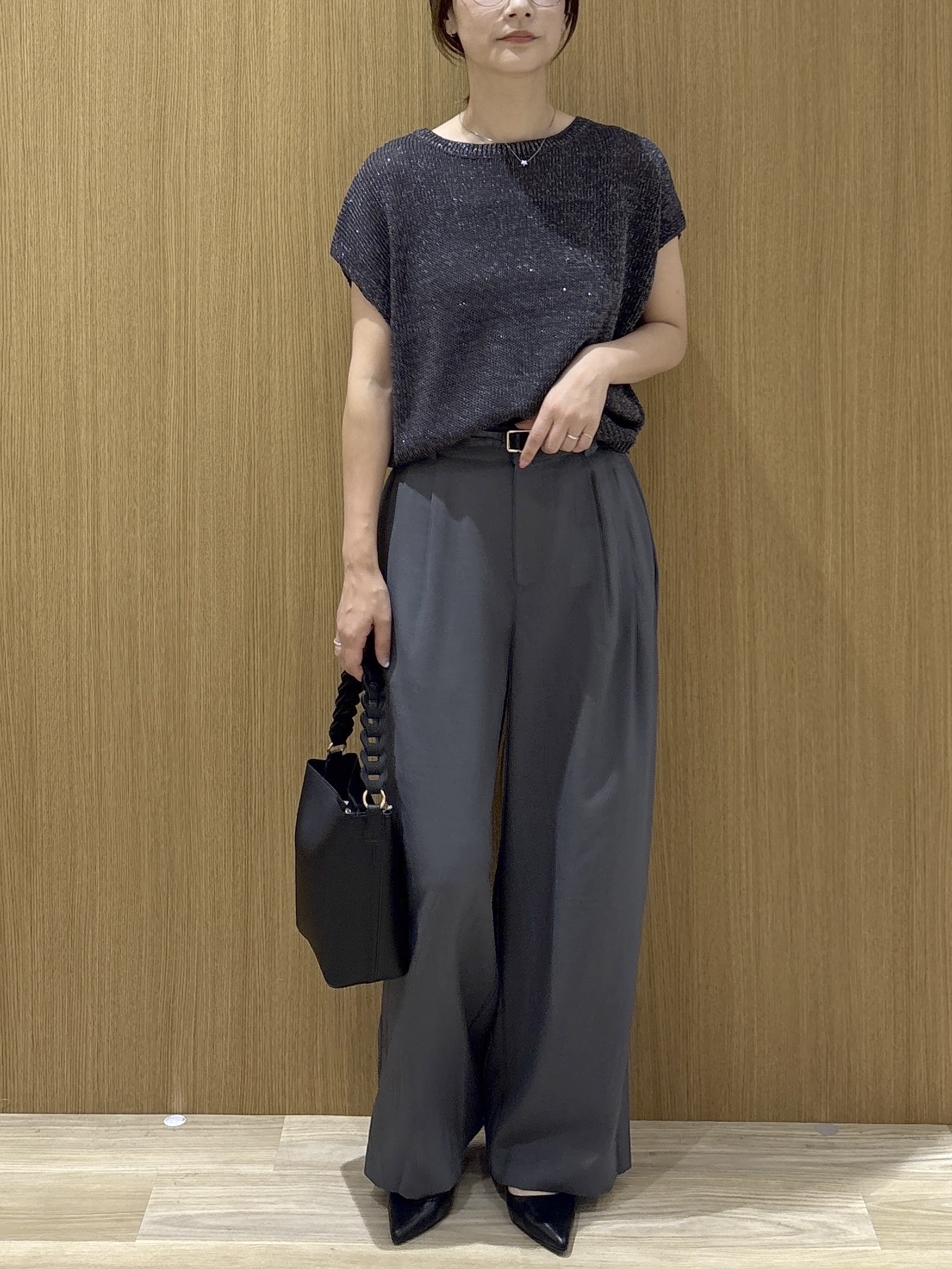 たけねぇさんの「OPAQUE.CLIP｜ラメメッシュ フレンチスリーブニット【洗濯機OK】」を使ったコーディネート