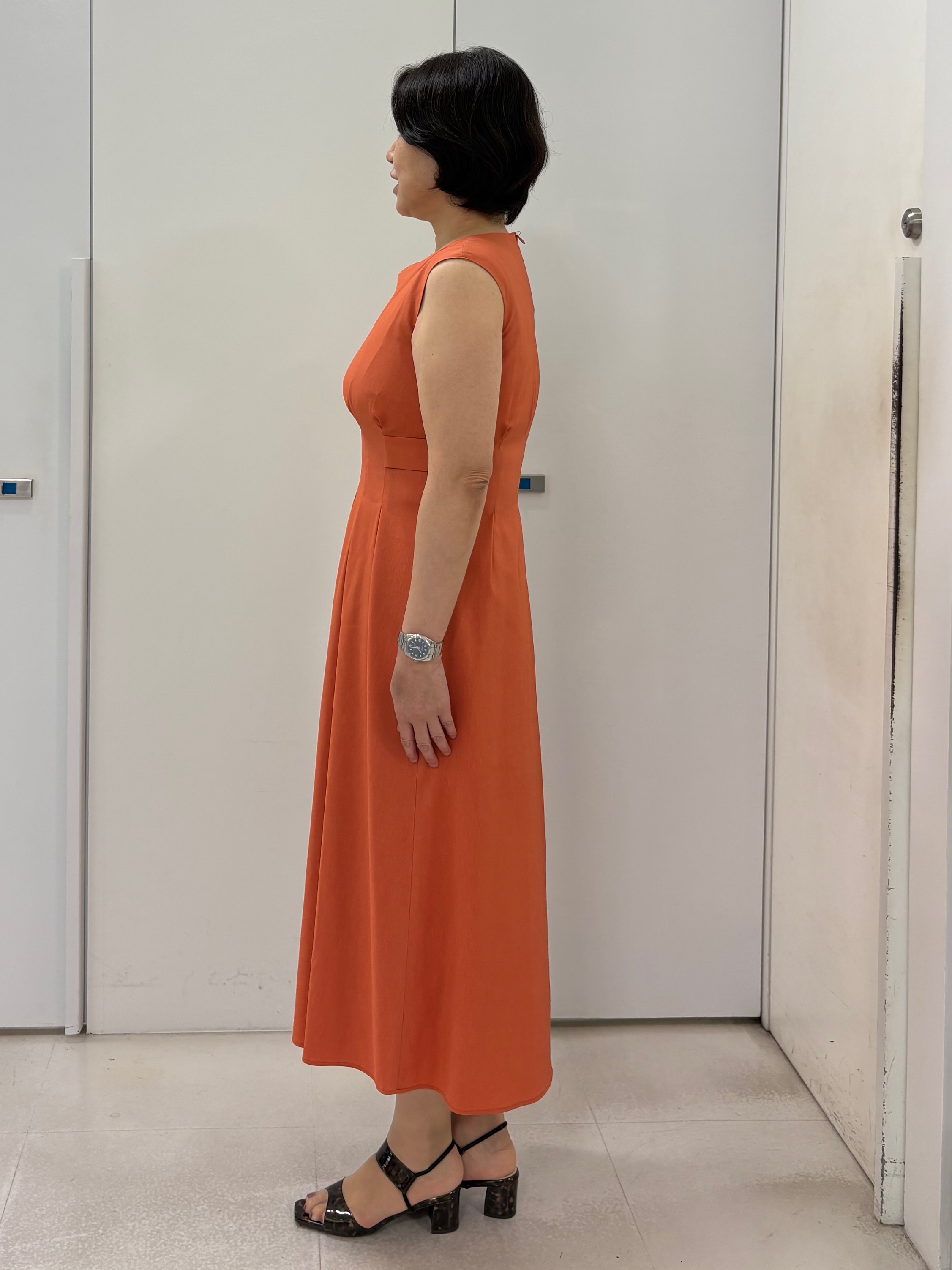 hIさんの「COUP DE CHANCE｜◆【手洗い可／日本製】ノースリーブフレアワンピース」を使ったコーディネート