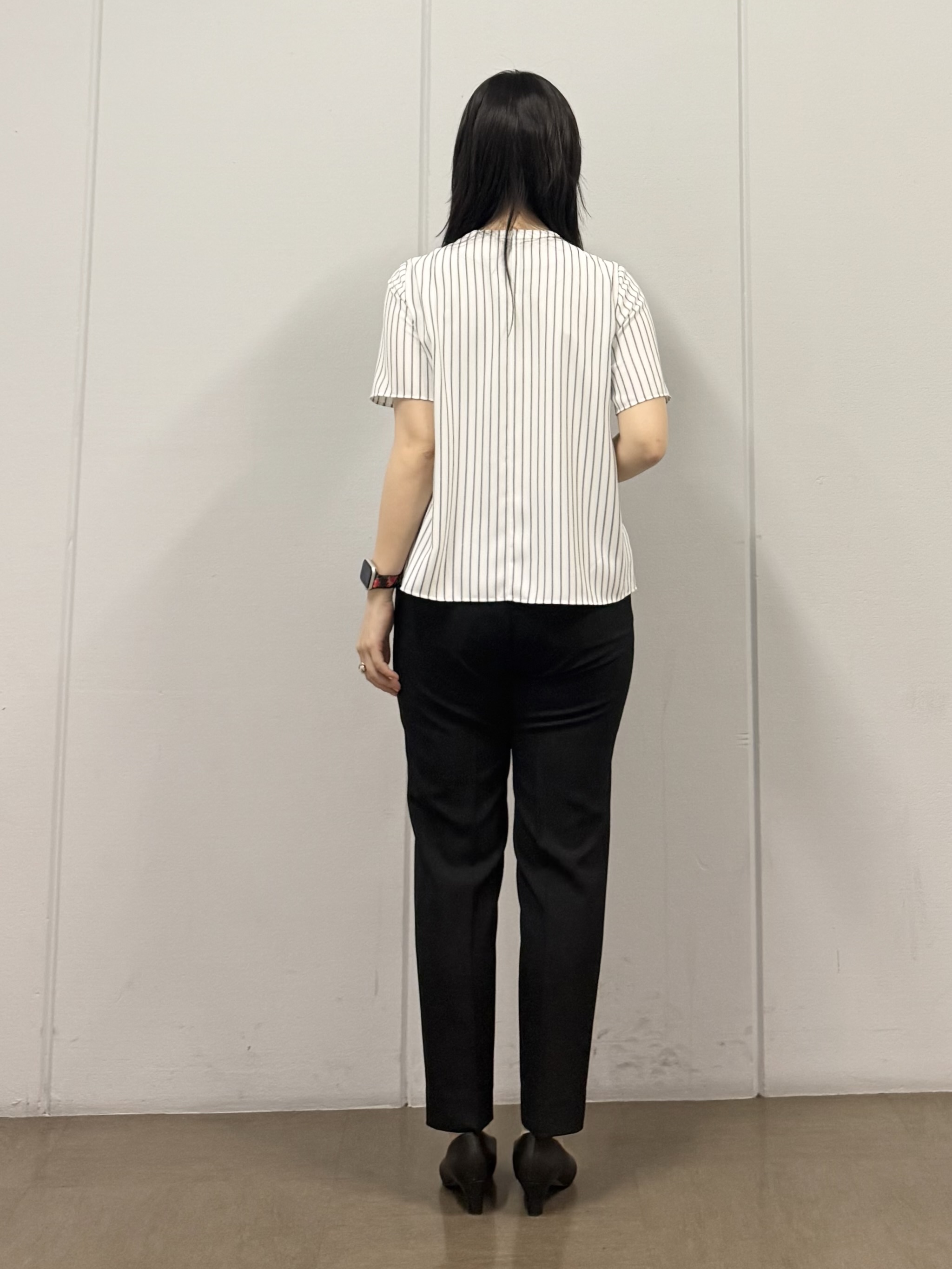 mizukiさんの「INDIVI｜【洗える／UVケア】ストライプ柄＆無地 ボウタイ風 半袖ブラウス」を使ったコーディネート