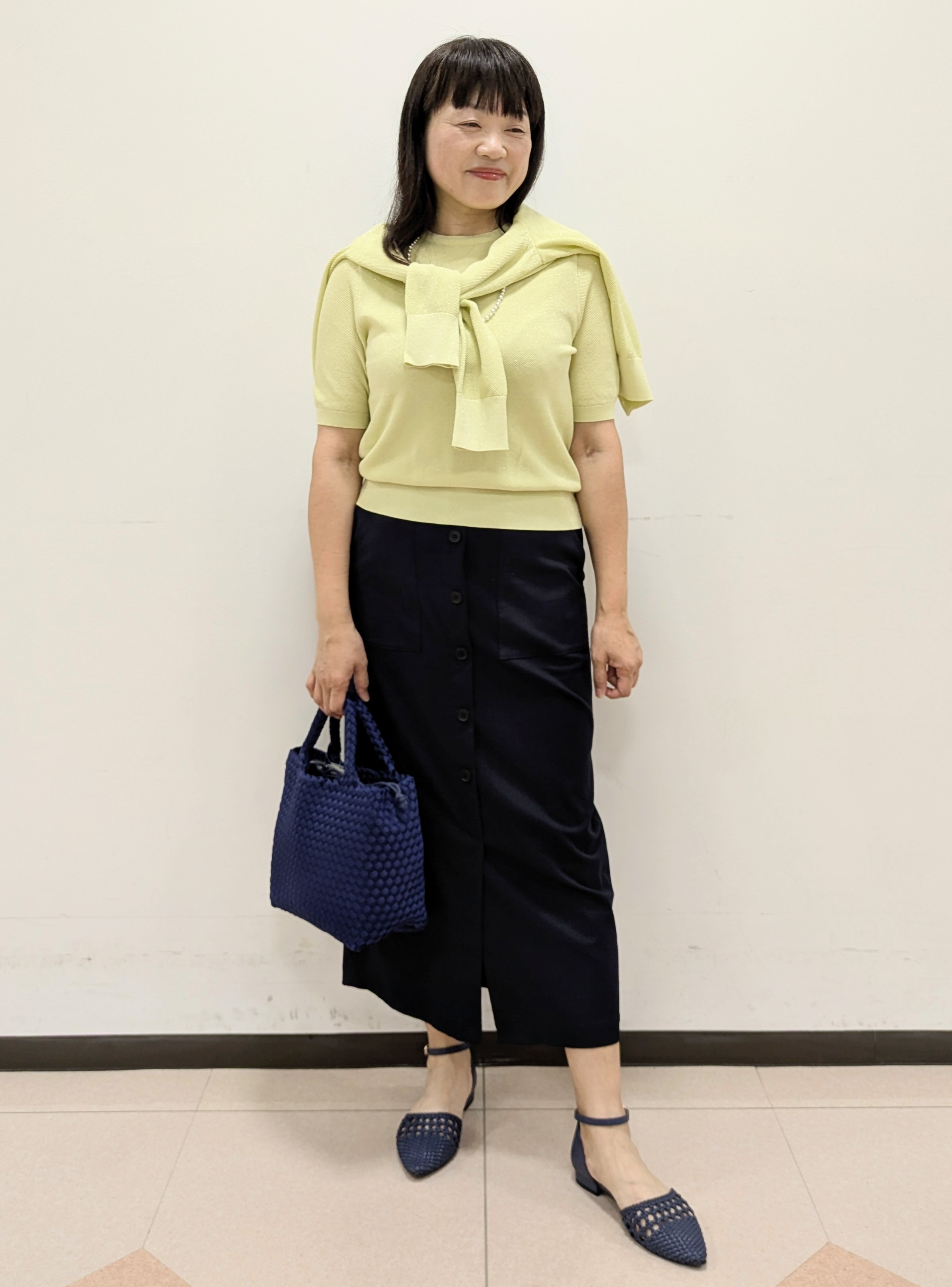 ともさんの「UNTITLED｜◆【アンサンブル可】ラメ混クルーネックカーディガン」を使ったコーディネート