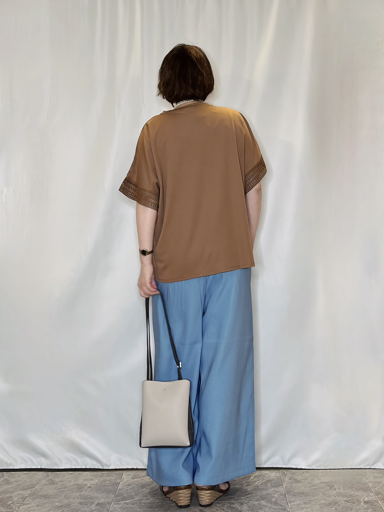 たみさんの「SHOO･LA･RUE｜【UV/洗濯機可/体型カバー】ヒップ周りが隠せる お袖レースTシャツ」を使ったコーディネート