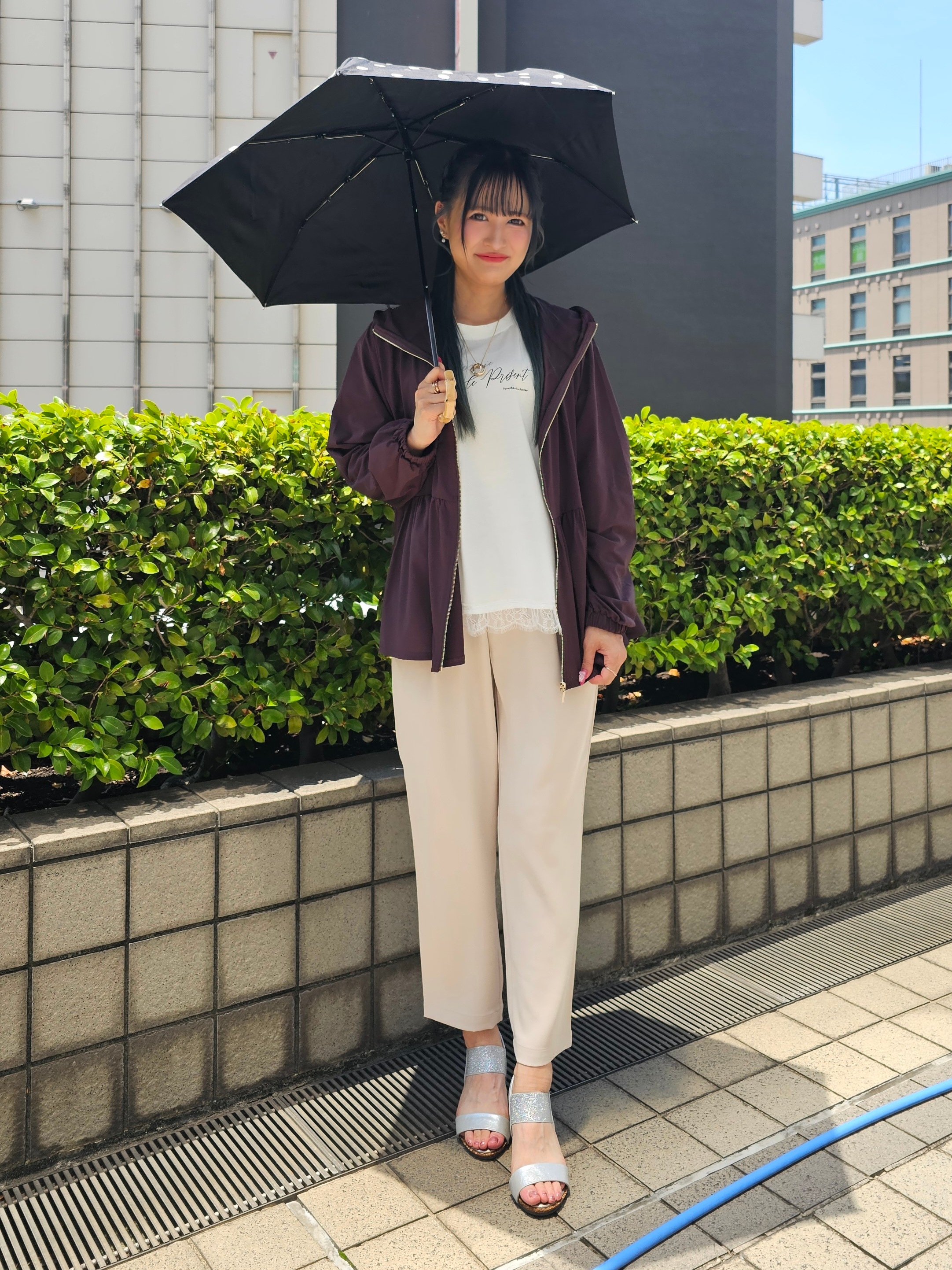 ゆゆさんの「SHOO･LA･RUE｜【S-LL/体型カバー】日焼け対策にも女性らしさを UVカットペプラムパーカ」を使ったコーディネート