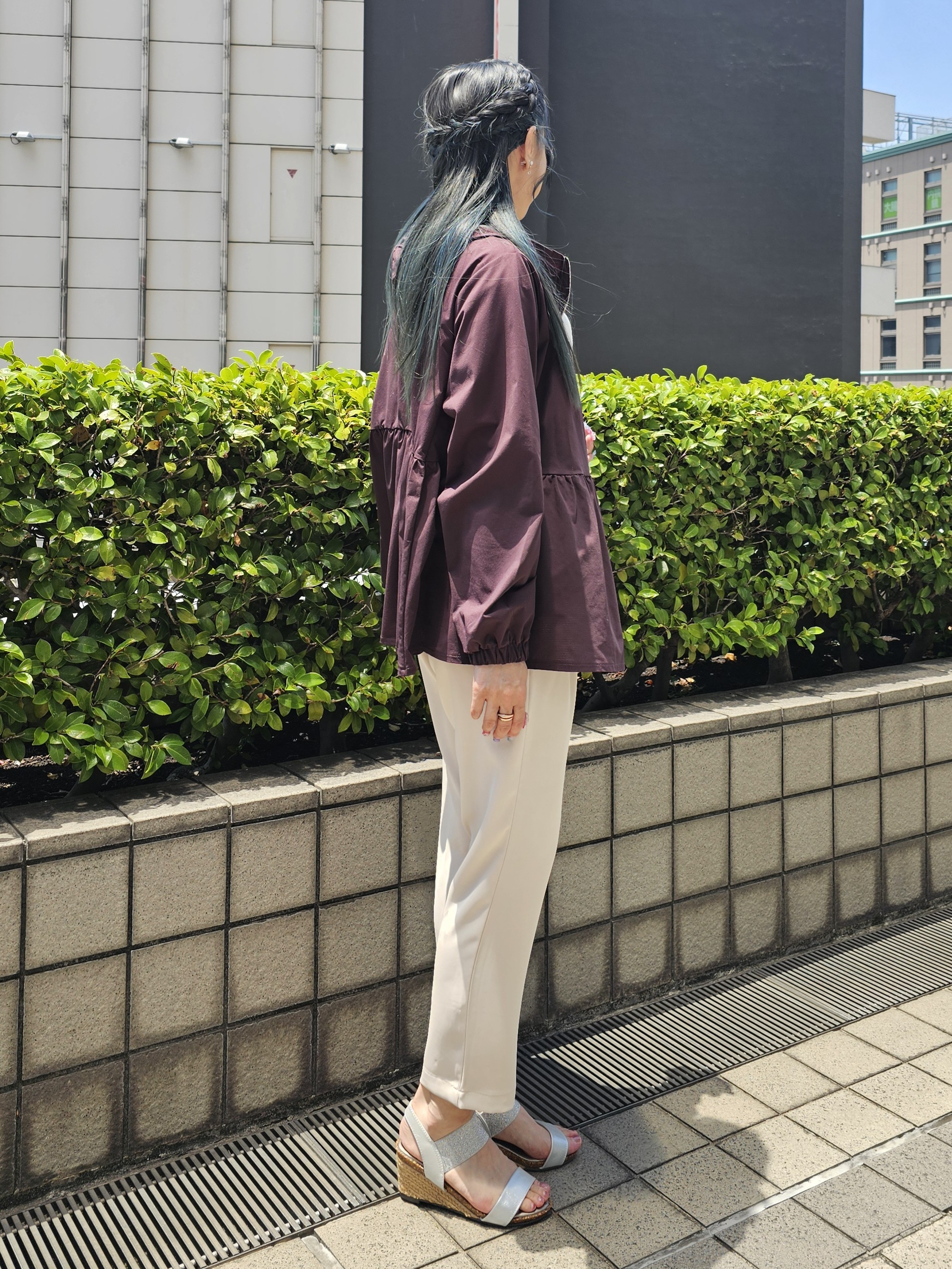 ゆゆさんの「SHOO･LA･RUE｜【S-LL/体型カバー】日焼け対策にも女性らしさを UVカットペプラムパーカ」を使ったコーディネート