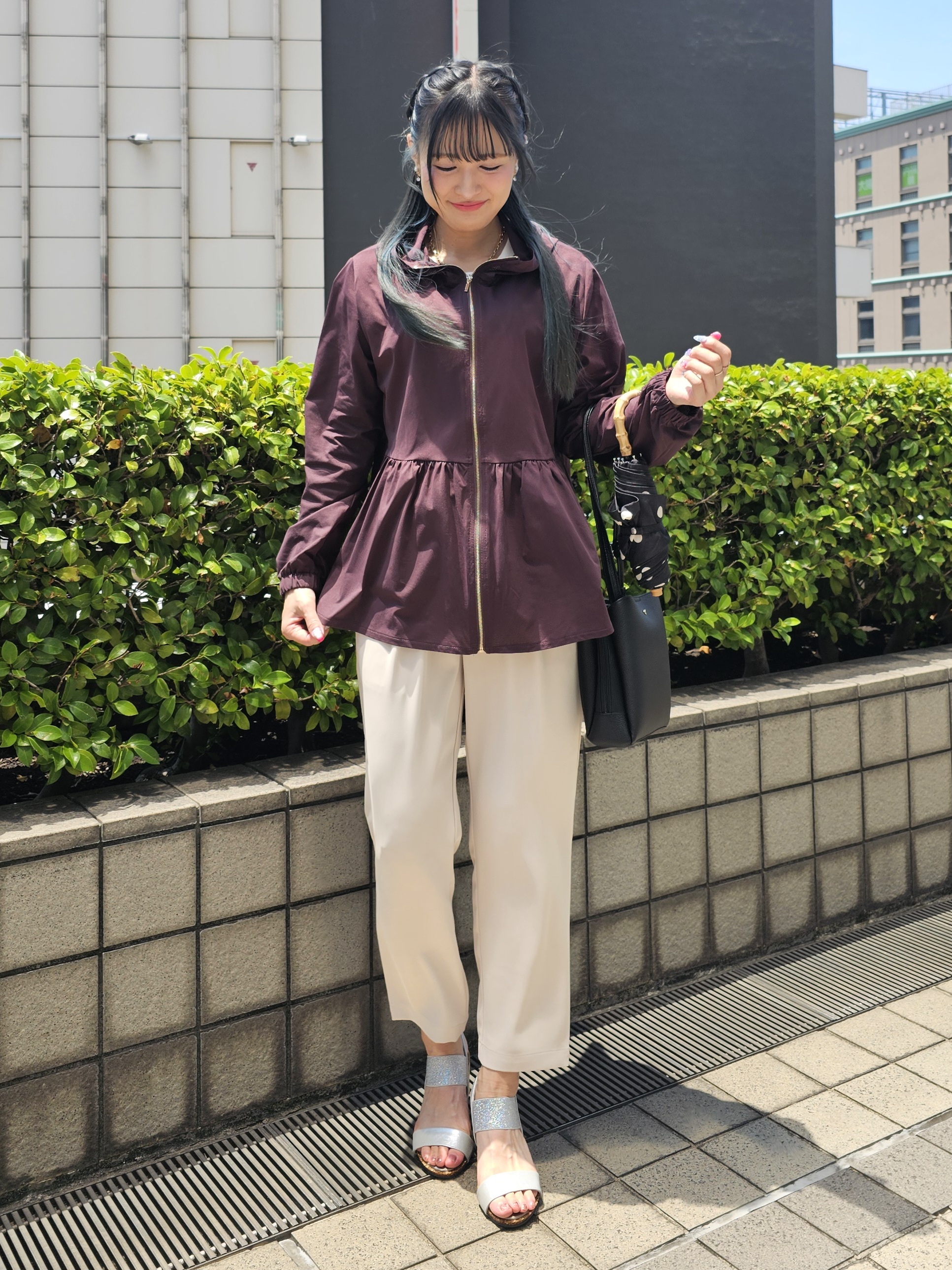 ゆゆさんの「SHOO･LA･RUE｜【S-LL/体型カバー】日焼け対策にも女性らしさを UVカットペプラムパーカ」を使ったコーディネート