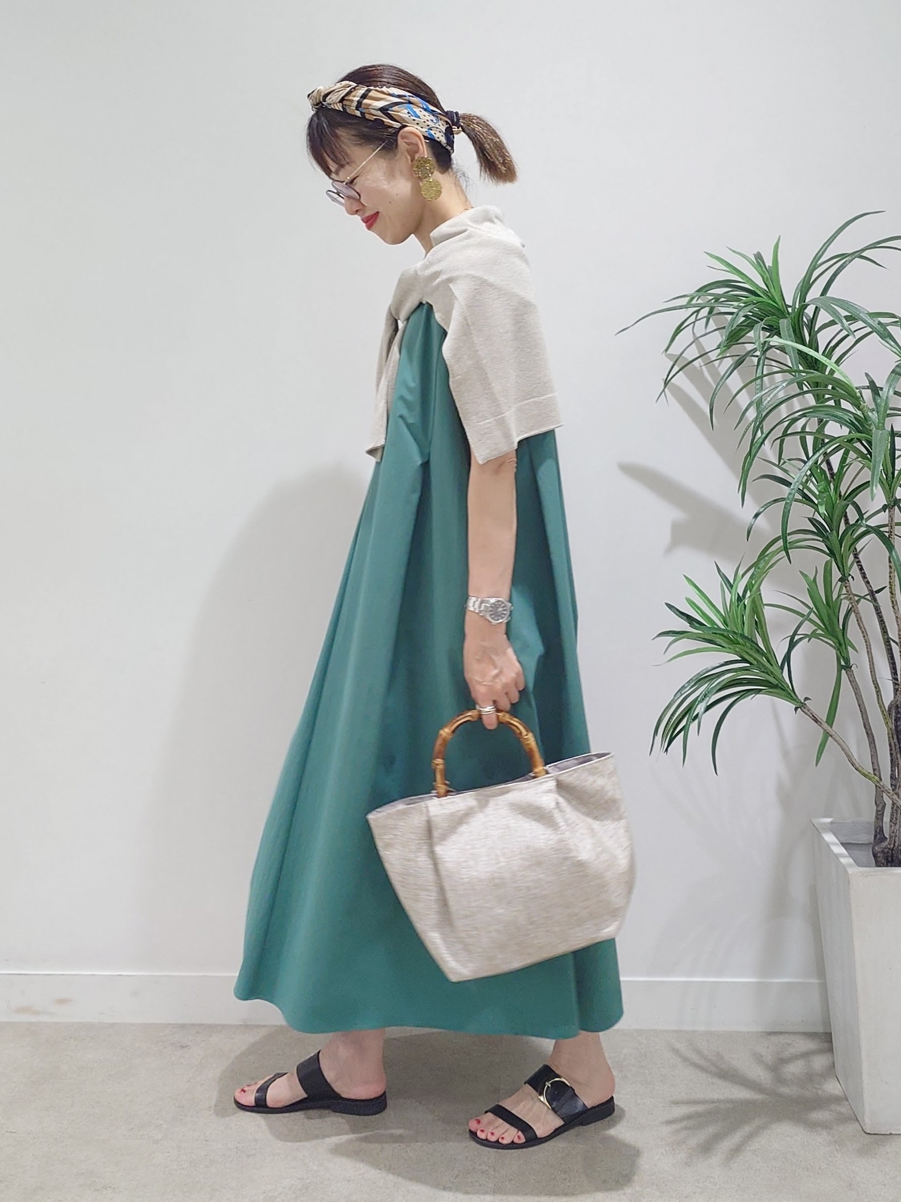 MUTSUKOさんの「UNTITLED｜【アンサンブル可/秋羽織り/シアー】前後2WAYカーディガン」を使ったコーディネート
