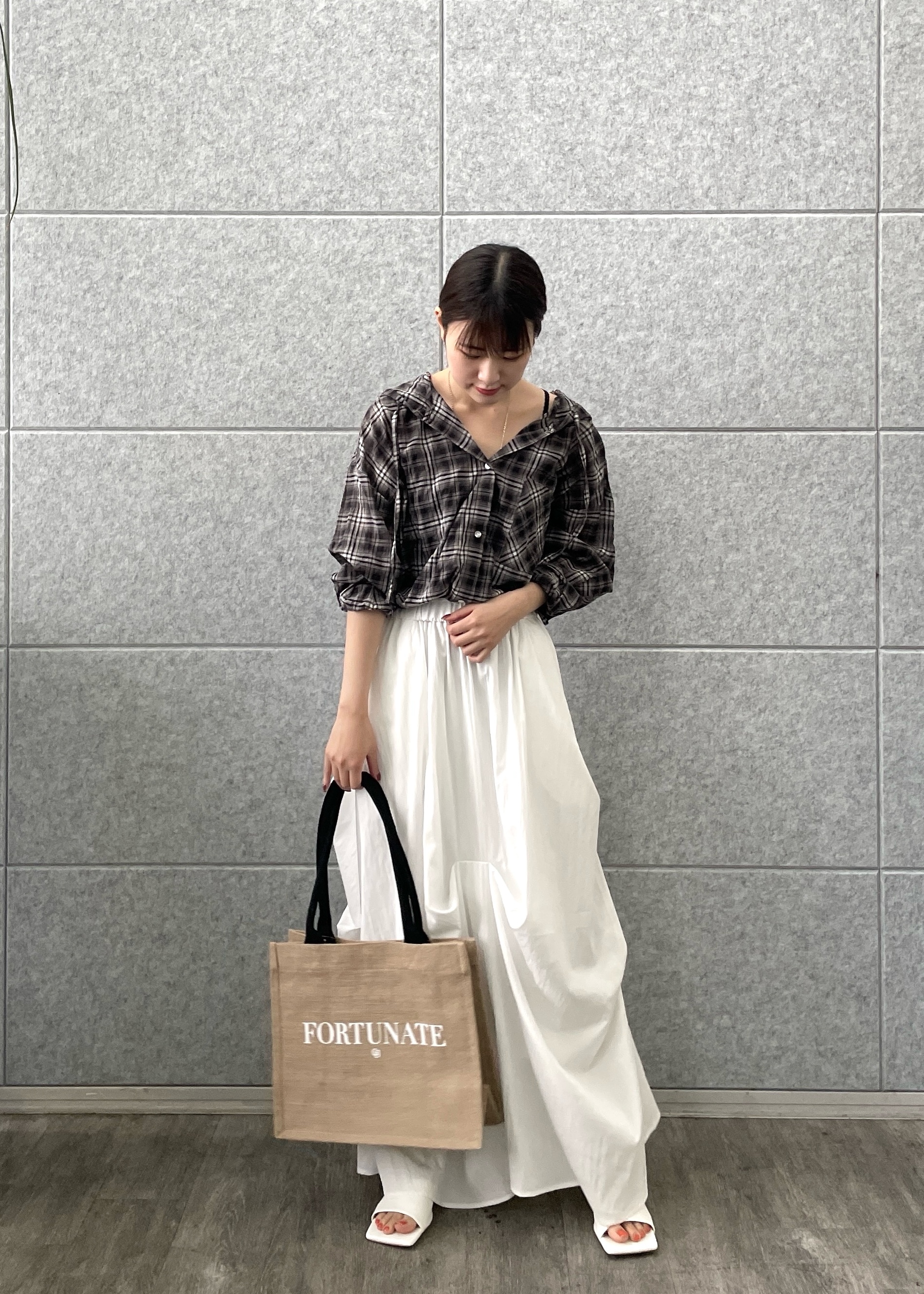 Renoさんの「INDIVI｜フード付 シアーチェックシャツ」を使ったコーディネート