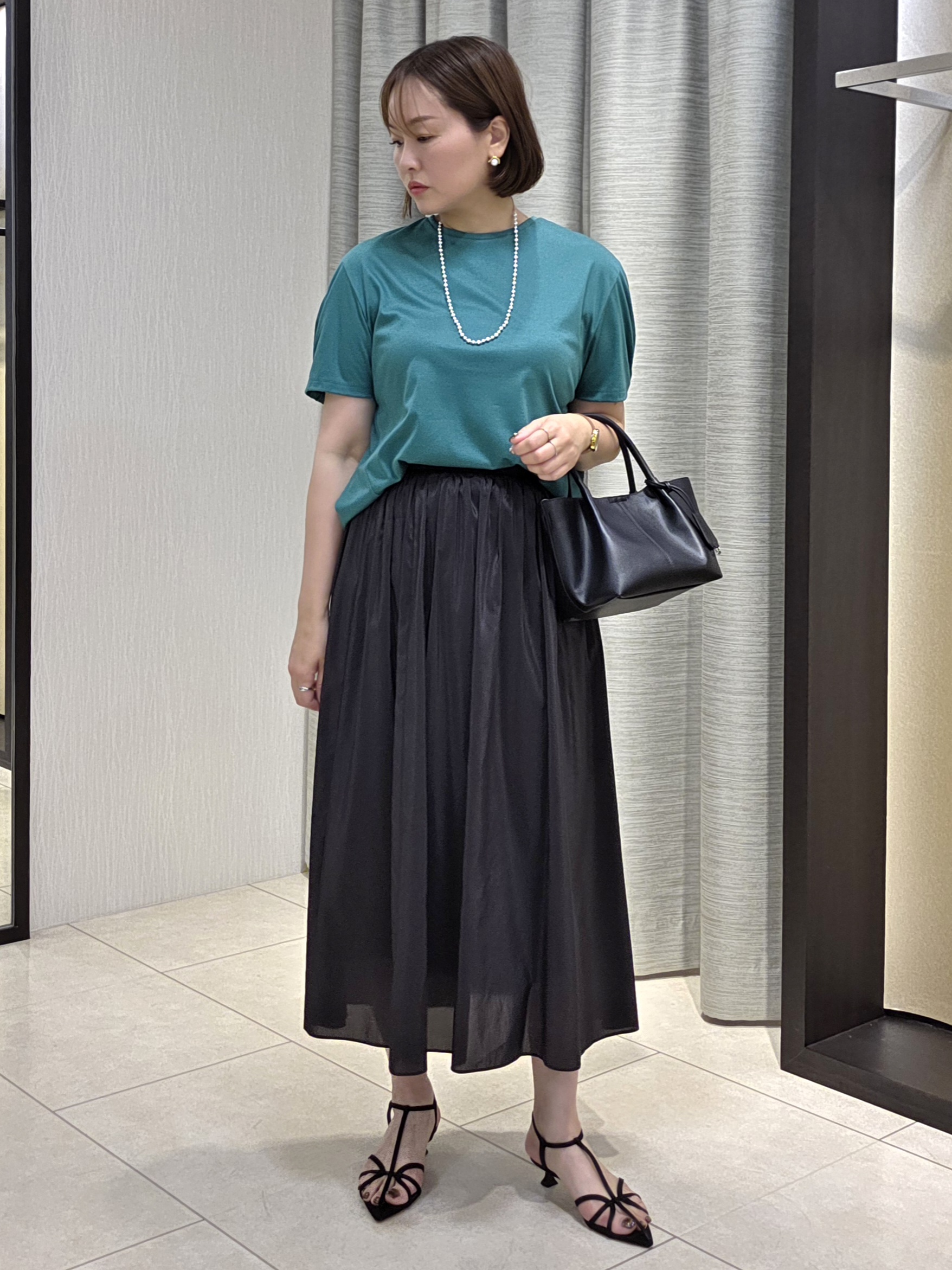 naokoさんの「UNTITLED｜【汗染み防止/接触冷感】ドルマンプルオーバー」を使ったコーディネート