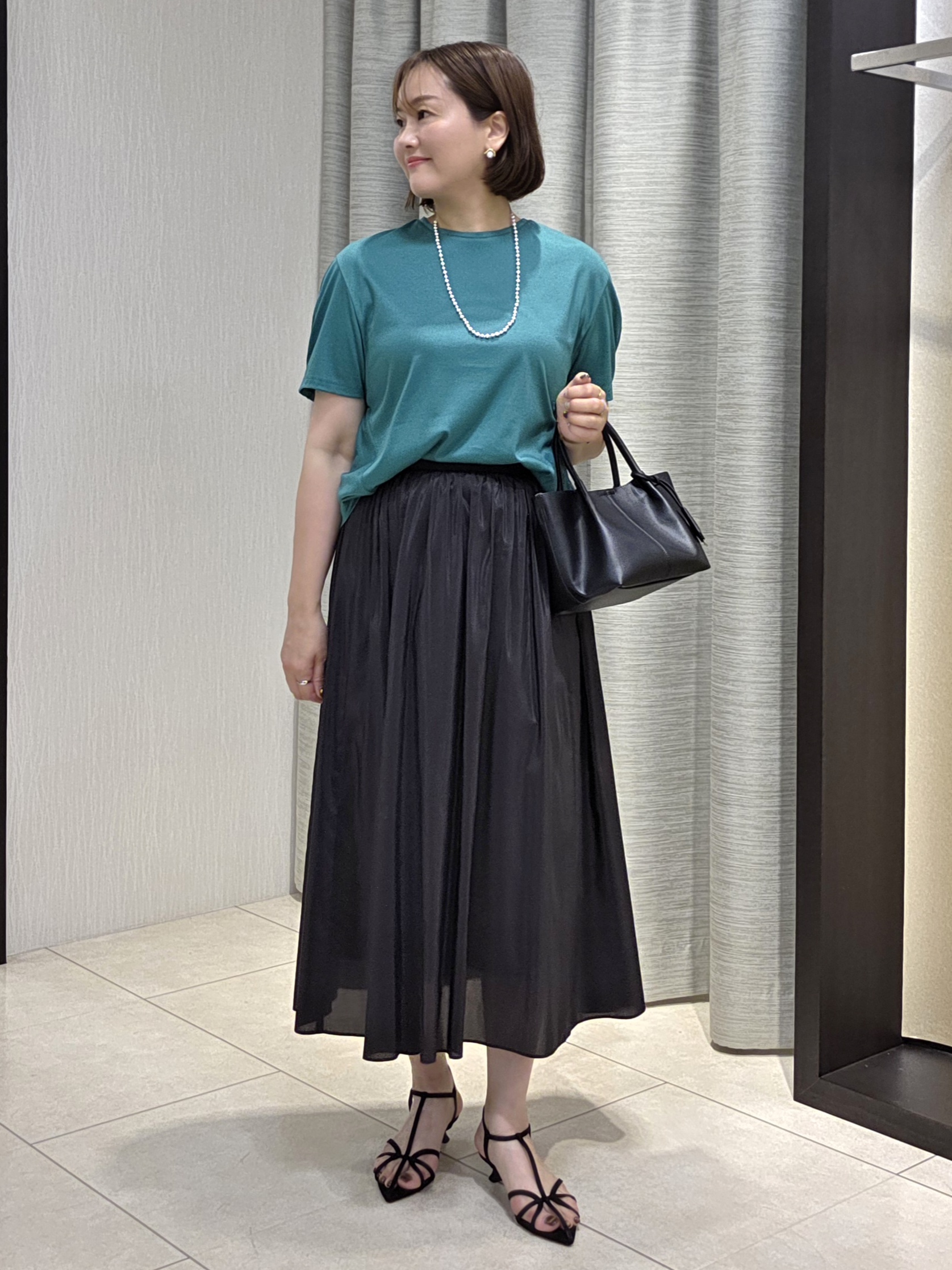 naokoさんの「UNTITLED｜【汗染み防止/接触冷感】ドルマンプルオーバー」を使ったコーディネート
