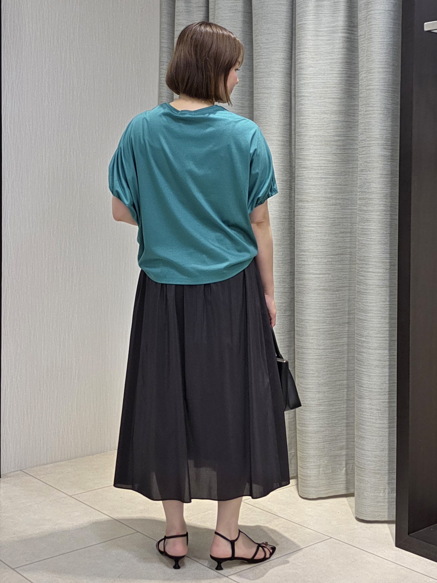 naokoさんの「UNTITLED｜【汗染み防止/接触冷感】ドルマンプルオーバー」を使ったコーディネート