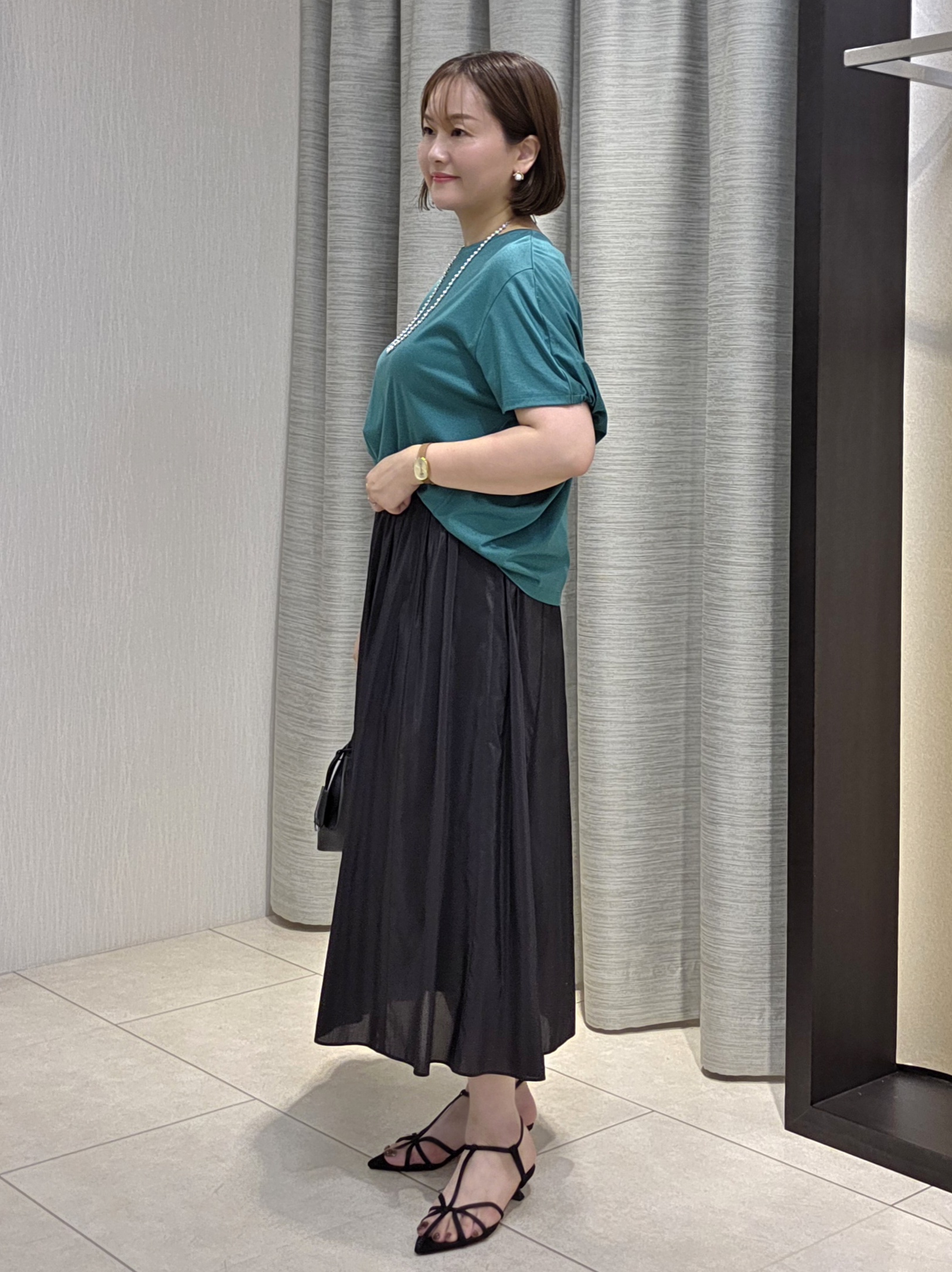 naokoさんの「UNTITLED｜【汗染み防止/接触冷感】ドルマンプルオーバー」を使ったコーディネート