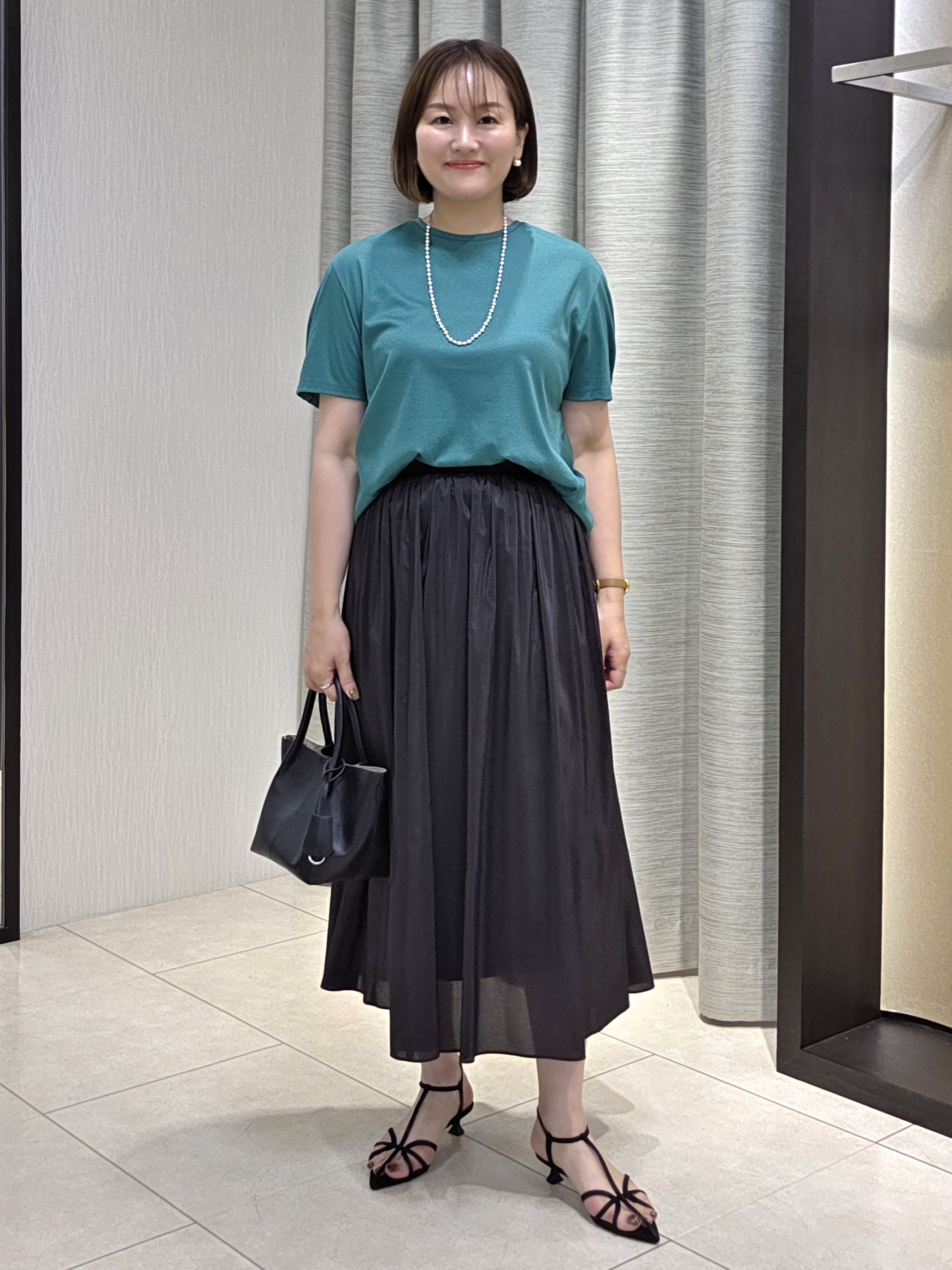 naokoさんの「UNTITLED｜【汗染み防止/接触冷感】ドルマンプルオーバー」を使ったコーディネート