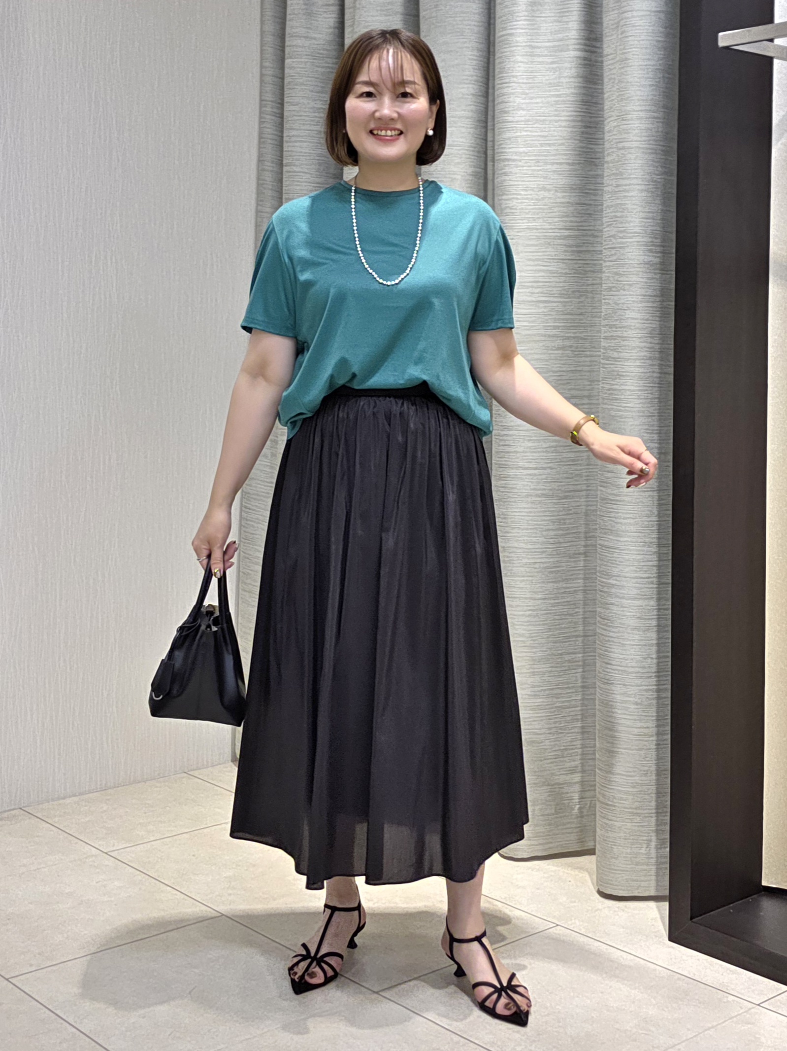 naokoさんの「UNTITLED｜【汗染み防止/接触冷感】ドルマンプルオーバー」を使ったコーディネート
