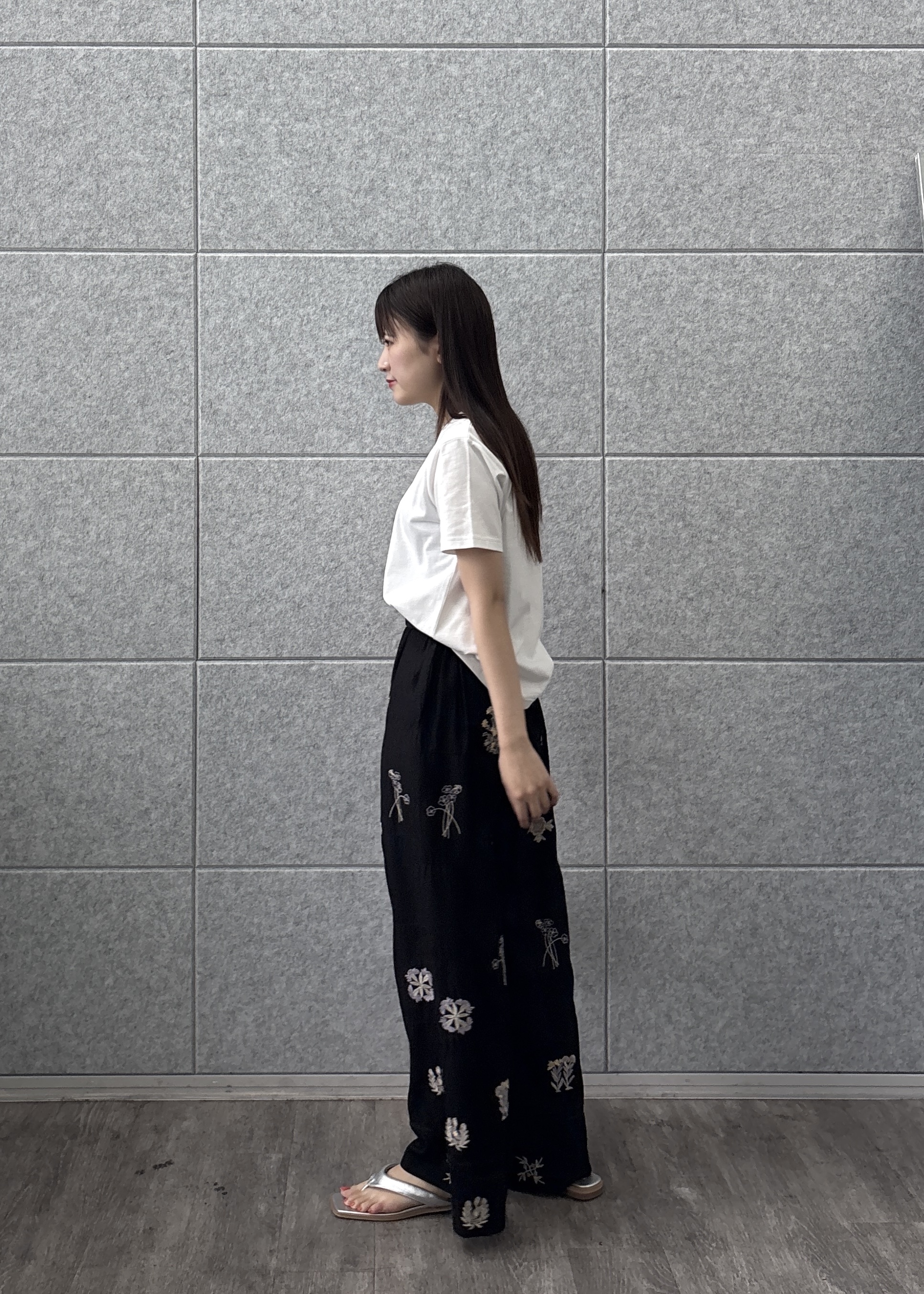 Renoさんの「INDIVI｜フレンチブルTシャツ」を使ったコーディネート