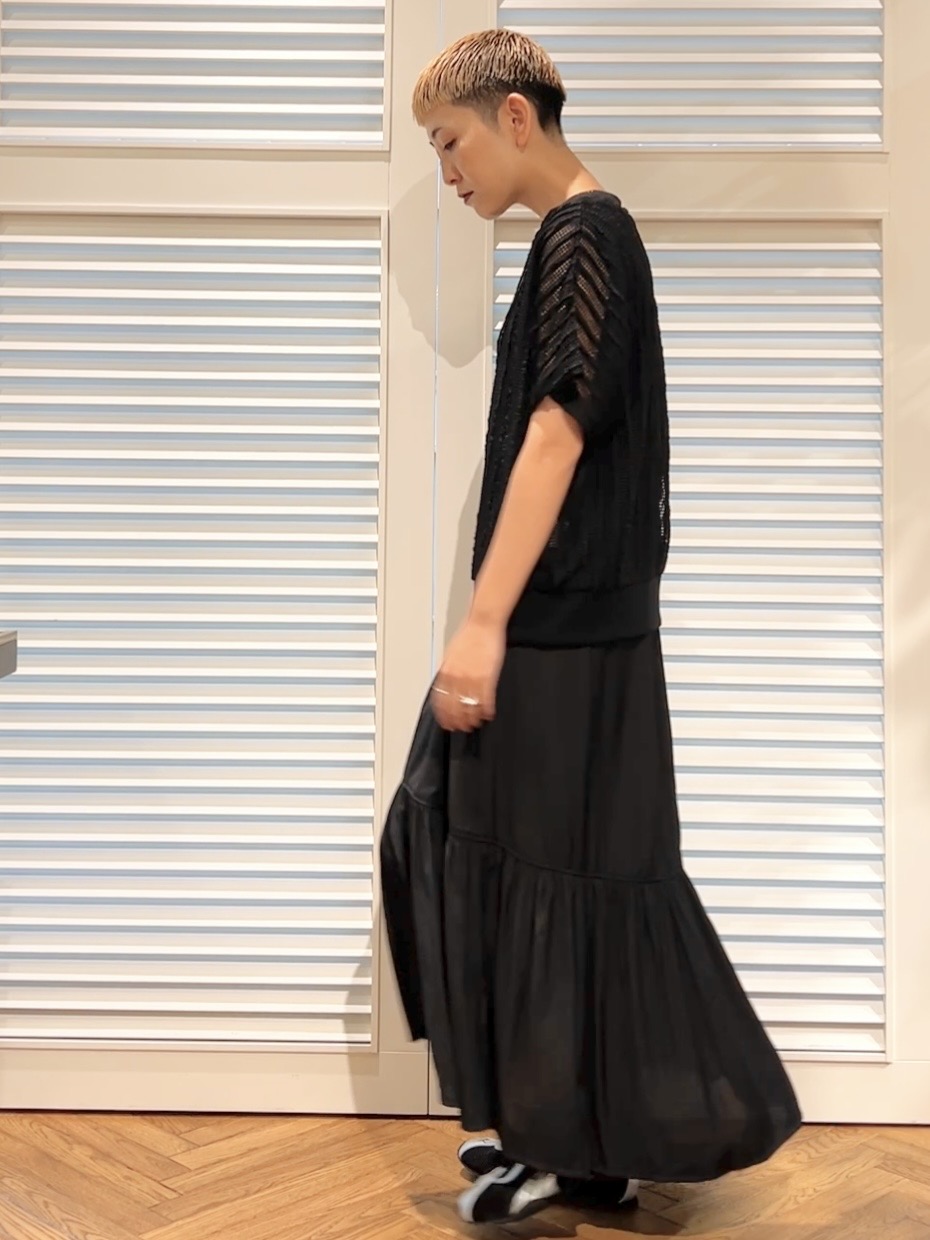 OCHIAIさんの「DRESSTERIOR｜【体型カバー/日除け】ドルマンスリーブ シアーメッシュプルオーバー」を使ったコーディネート
