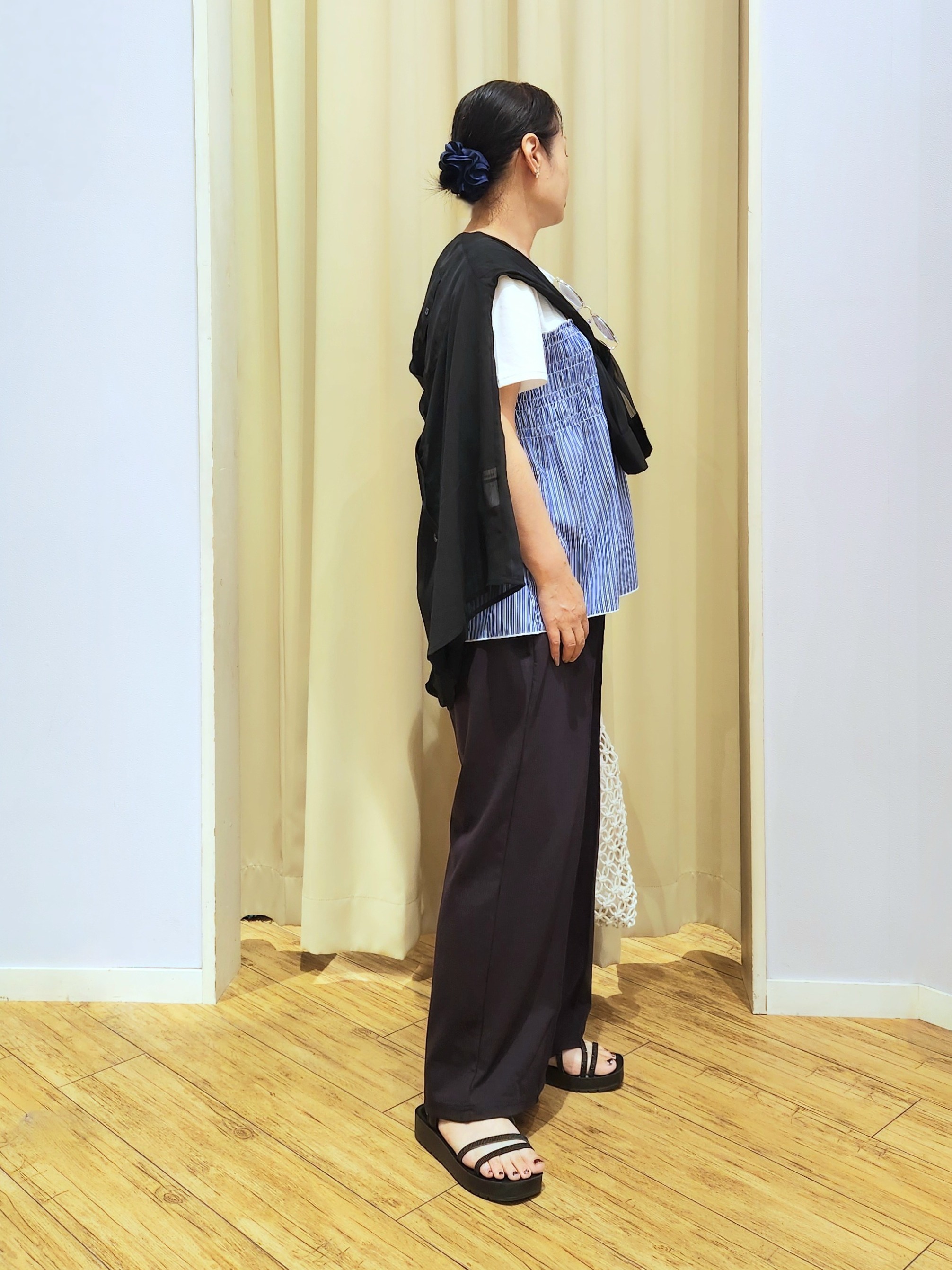くまさんの「SHOO･LA･RUE｜【S-LL/洗濯機可/体型カバー】インせずサマ見え ビスチェ風異素材ドッキングTシャツ」を使ったコーディネート