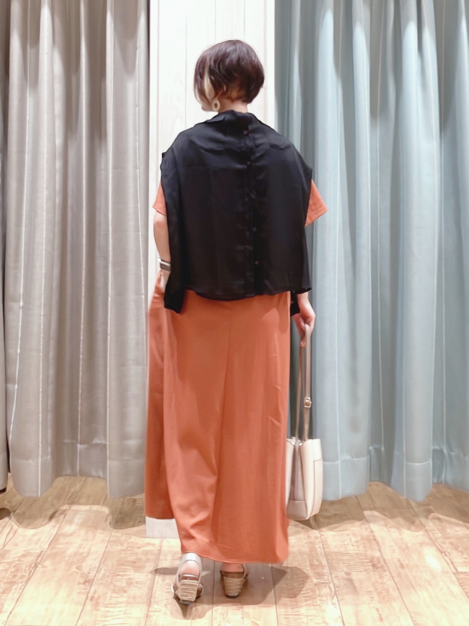 aaamiさんの「SHOO･LA･RUE｜【S-LL/洗濯機可/セットアップ可】軽凛(かろりん) 切替ワンピース」を使ったコーディネート