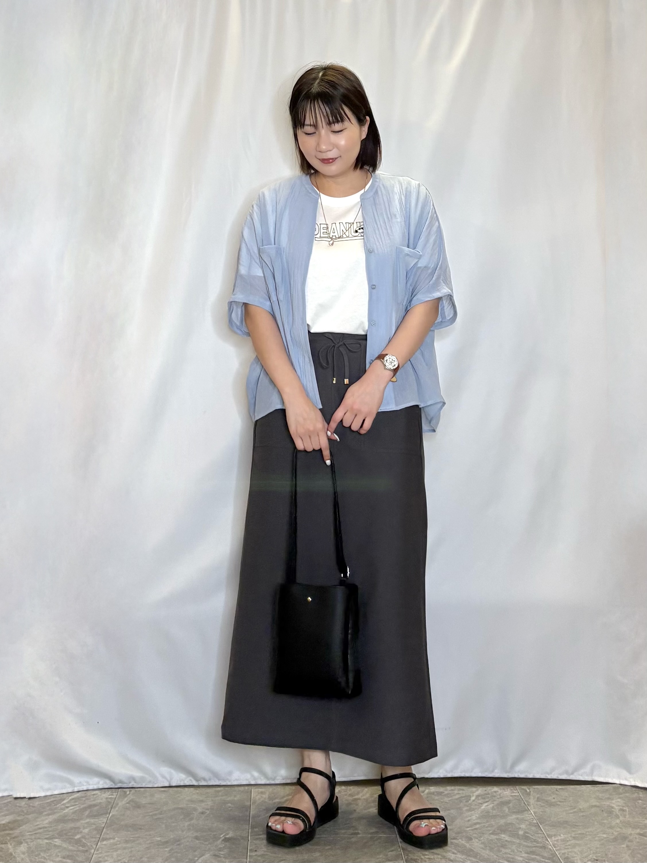 ネリさんの「SHOO･LA･RUE｜【洗濯機可/選べる6色】程よいシアー感が涼し気 ゆったりワッシャードルマンブラウス」を使ったコーディネート