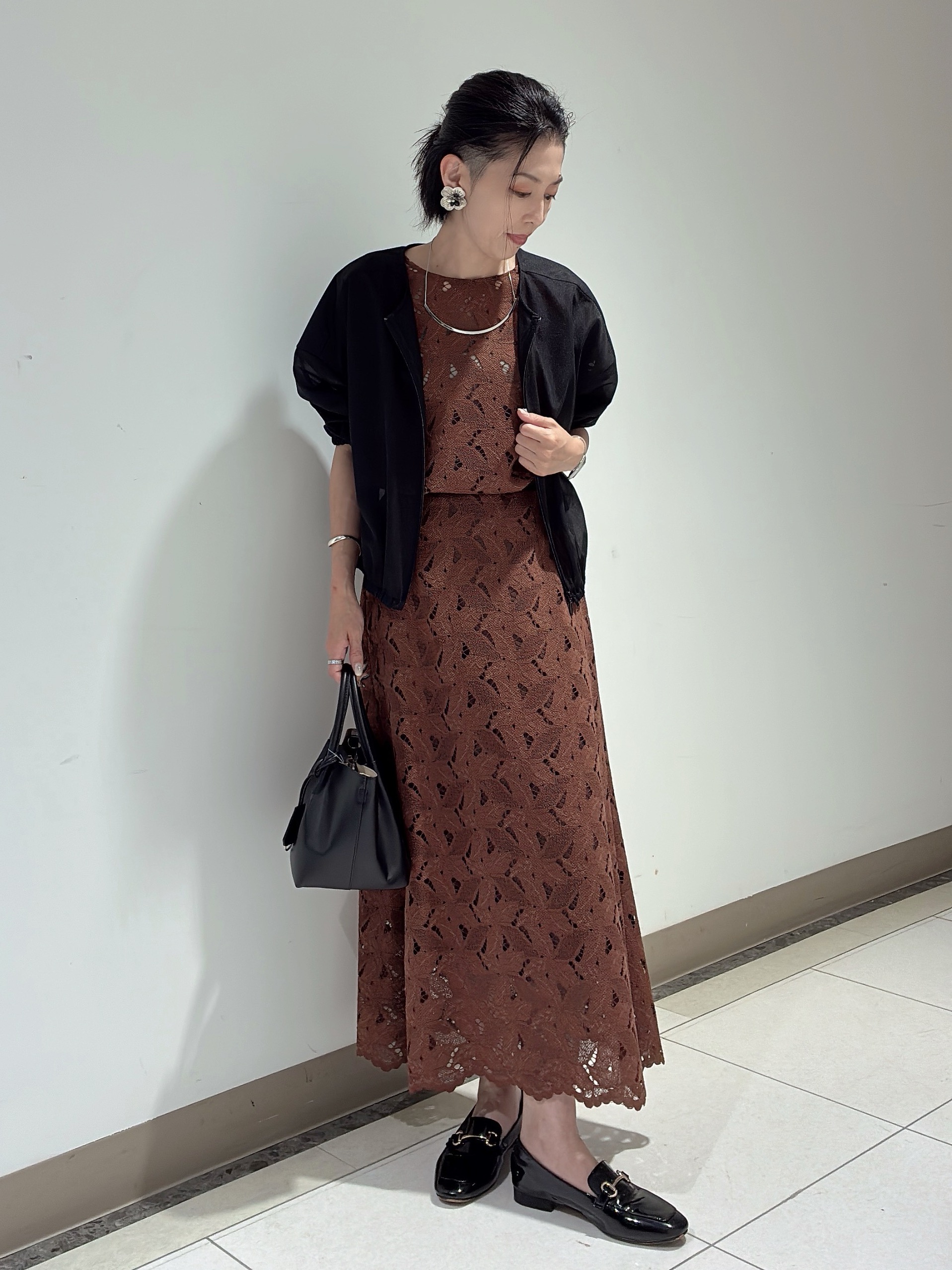 環さんの「UNTITLED｜【秋羽織り/ジップ】トリコットシアーブラウス」を使ったコーディネート