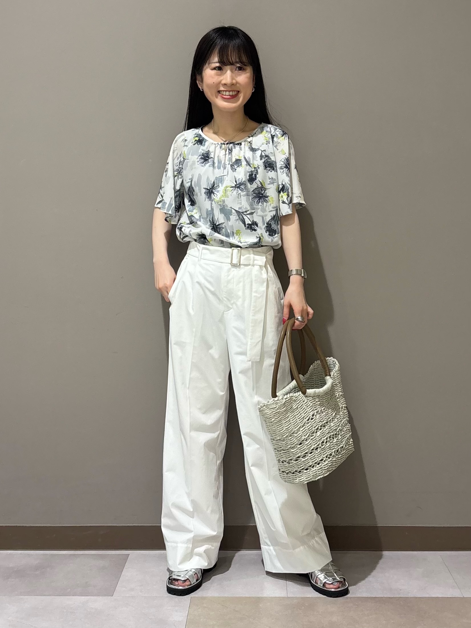 KEIKOさんの「INDIVI｜【洗える／メッシュ素材／SETUP可能】半袖シアージャケット」を使ったコーディネート