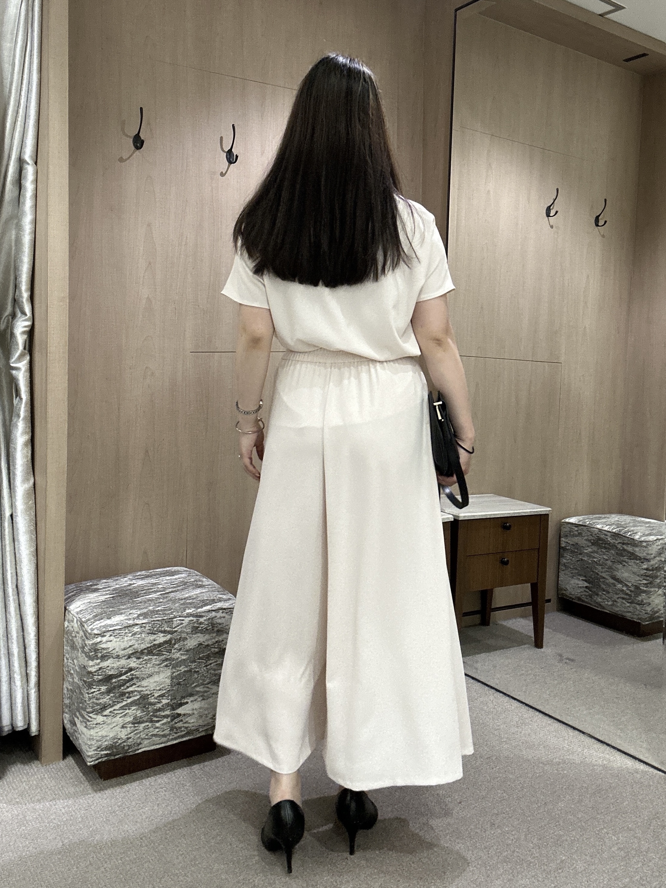 YURIさんの「UNTITLED｜◆スプリットレザーフラットショルダー」を使ったコーディネート