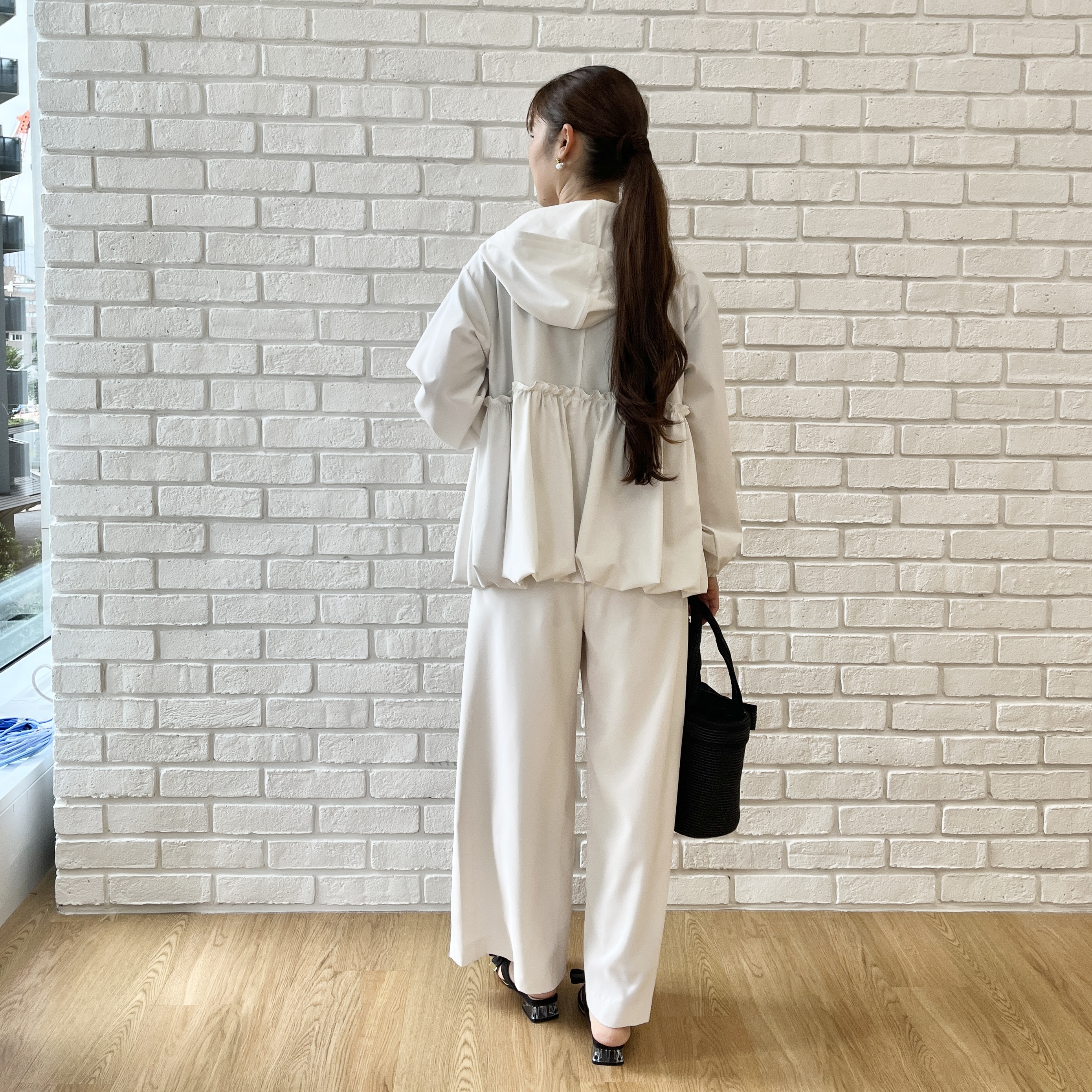 makiさんの「Couture brooch｜【UVカット・吸水速乾・撥水加工】フリル ラッシュガード」を使ったコーディネート