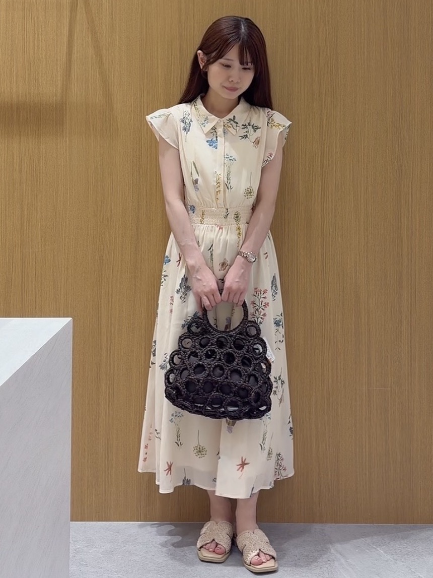 ayanaさんの「OPAQUE.CLIP｜【マツコの知らない世界で紹介】ボタニカルフレアワンピース《洗濯機OK》」を使ったコーディネート