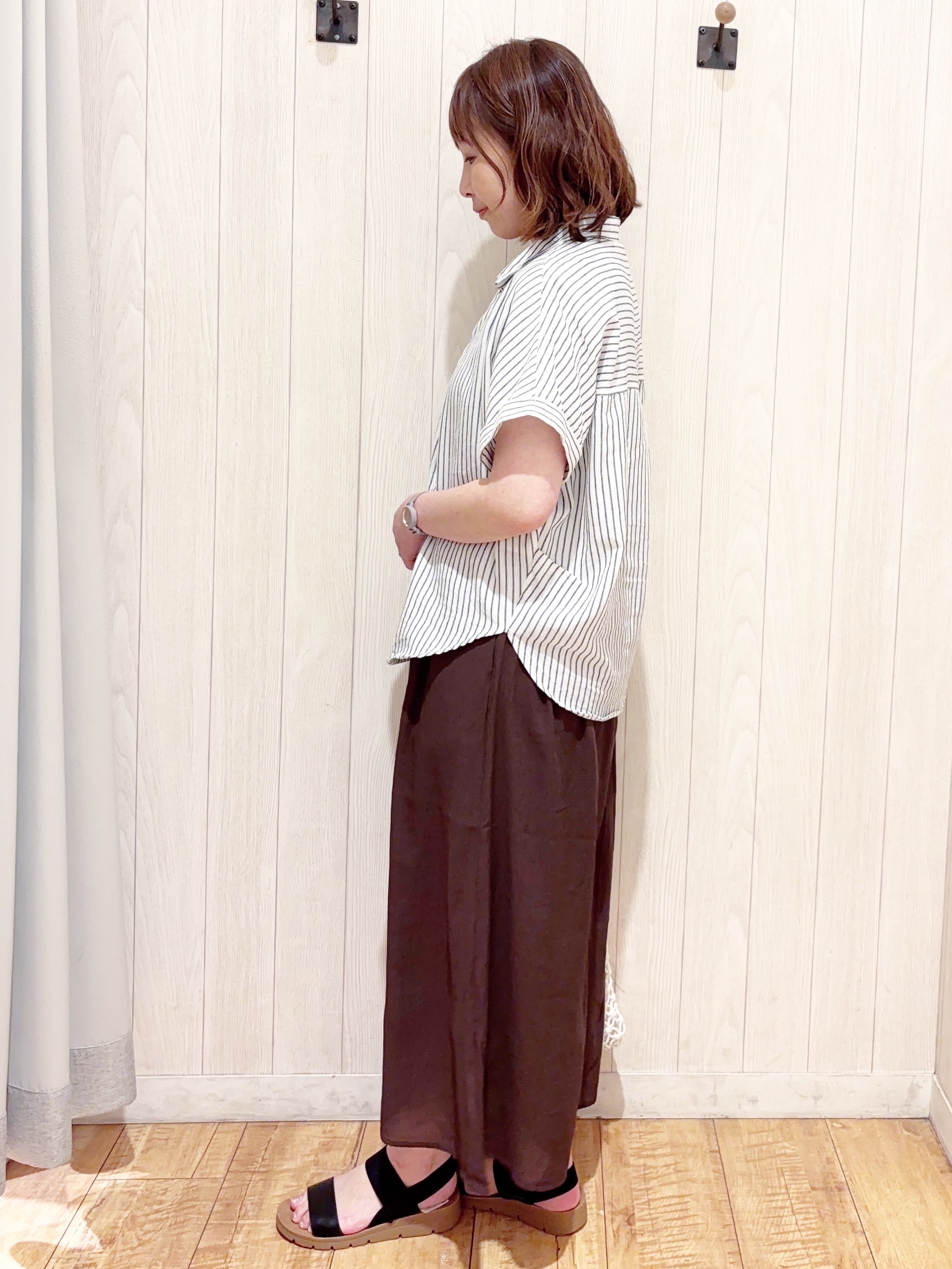 あいこさんの「SHOO･LA･RUE｜【UV/吸水速乾/抗菌防臭】インせず着られる フレンチリネンスキッパーシャツ」を使ったコーディネート
