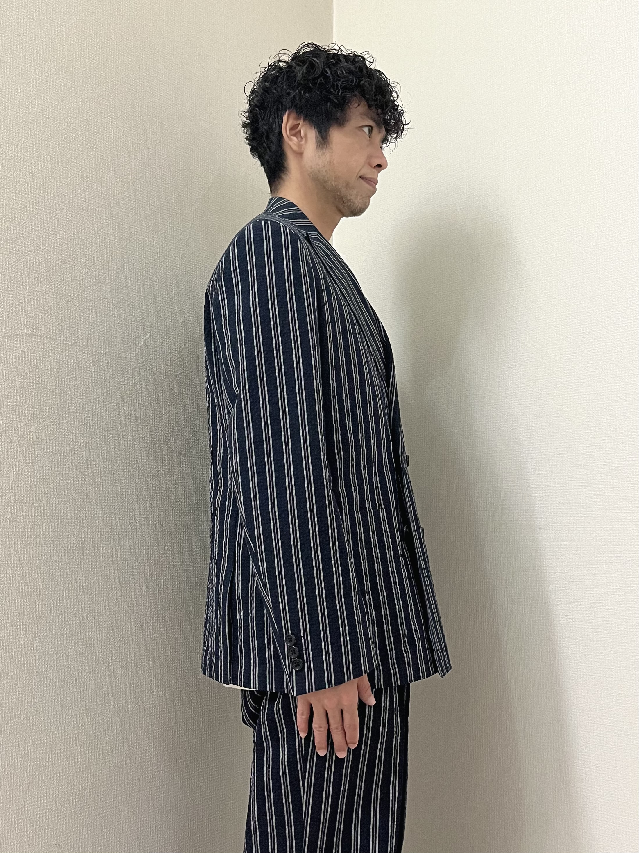 URAさんの「TAKEO KIKUCHI｜【BOWLER HAT LABEL】サッカーストライプ ダブルジャケット」を使ったコーディネート