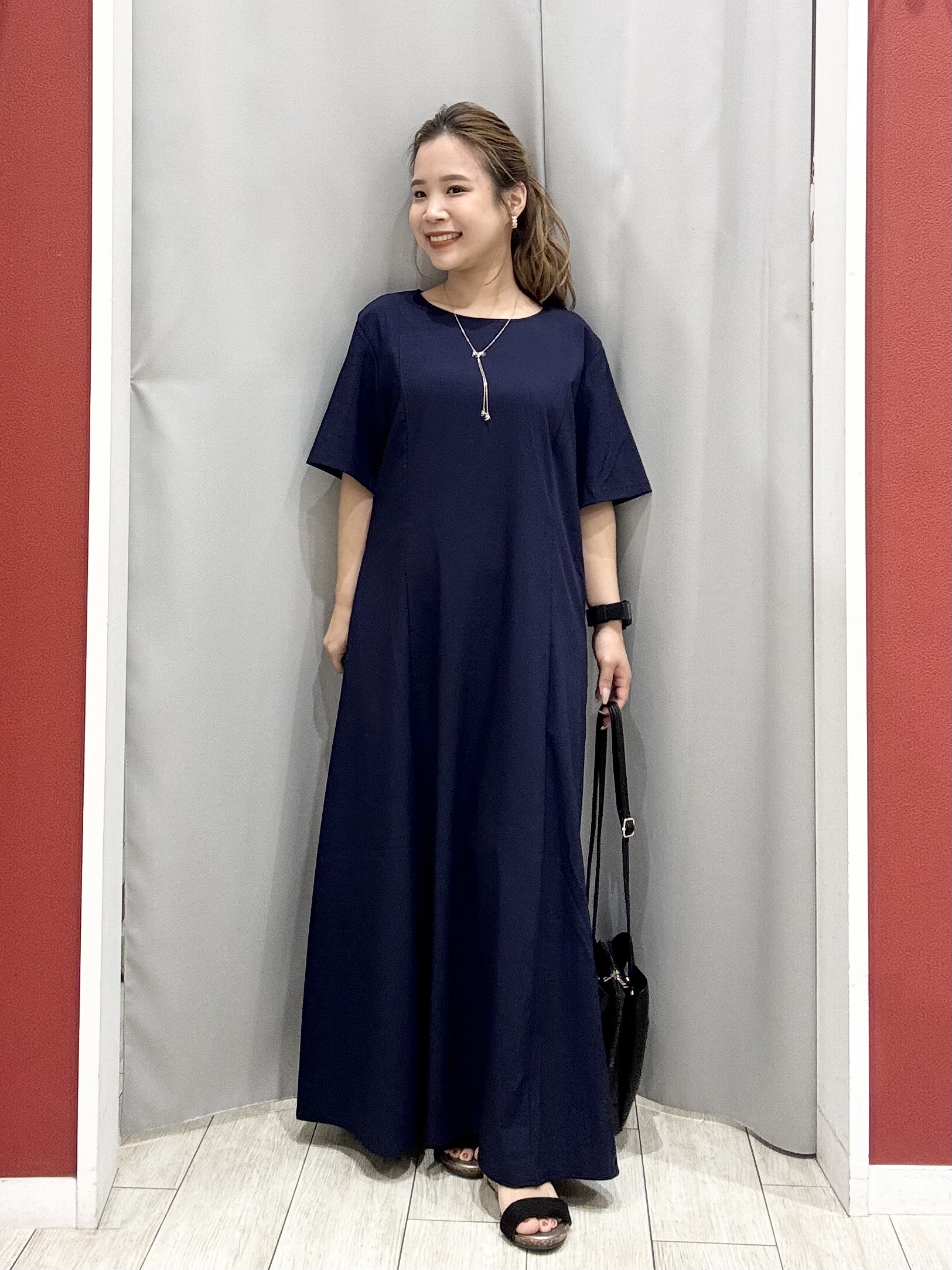 shioさんの「SHOO･LA･RUE｜【洗濯機可/選べる6色】程よいシアー感が涼し気 ゆったりワッシャードルマンブラウス」を使ったコーディネート