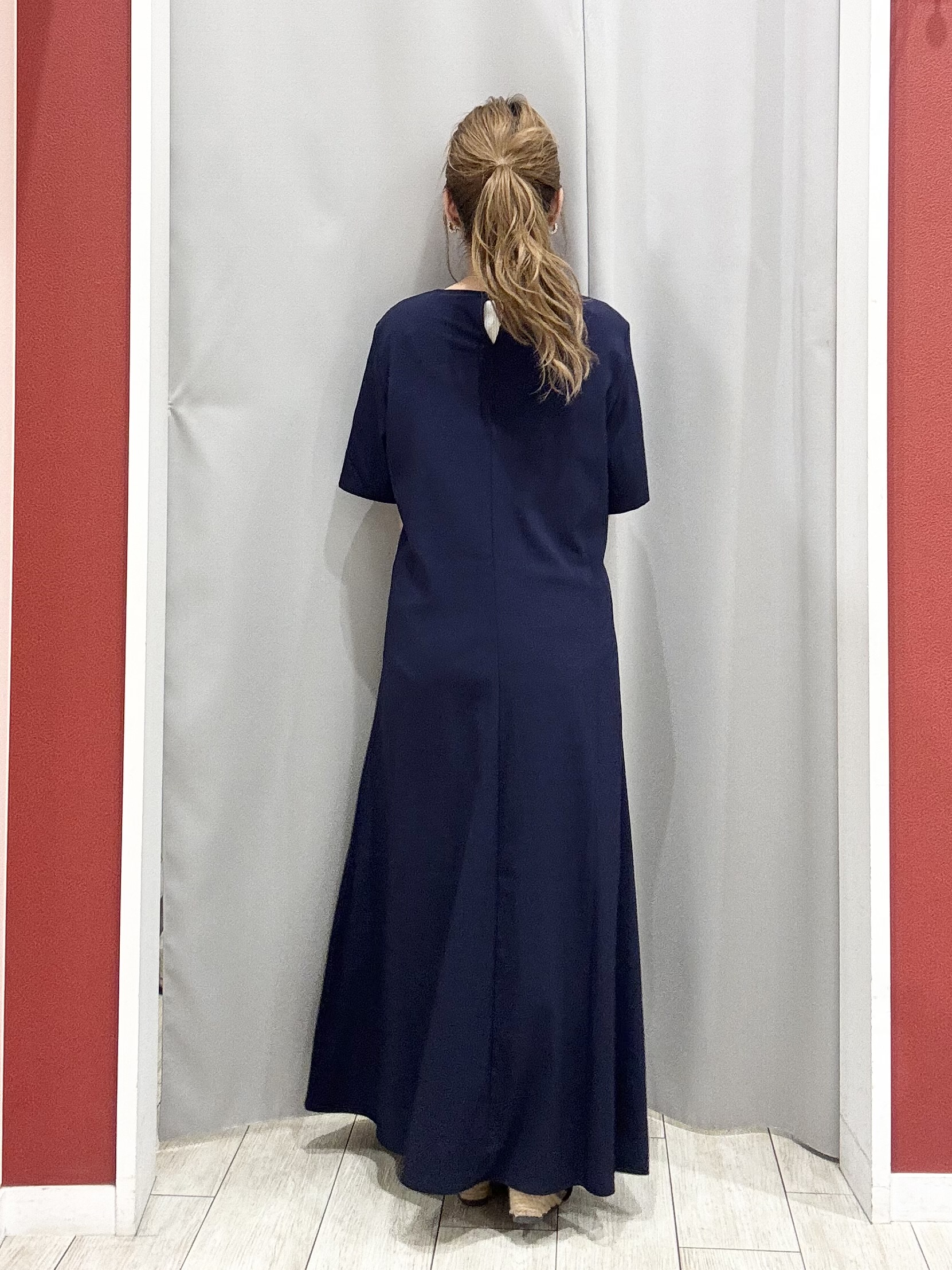 shioさんの「SHOO･LA･RUE｜【洗濯機可/選べる6色】程よいシアー感が涼し気 ゆったりワッシャードルマンブラウス」を使ったコーディネート
