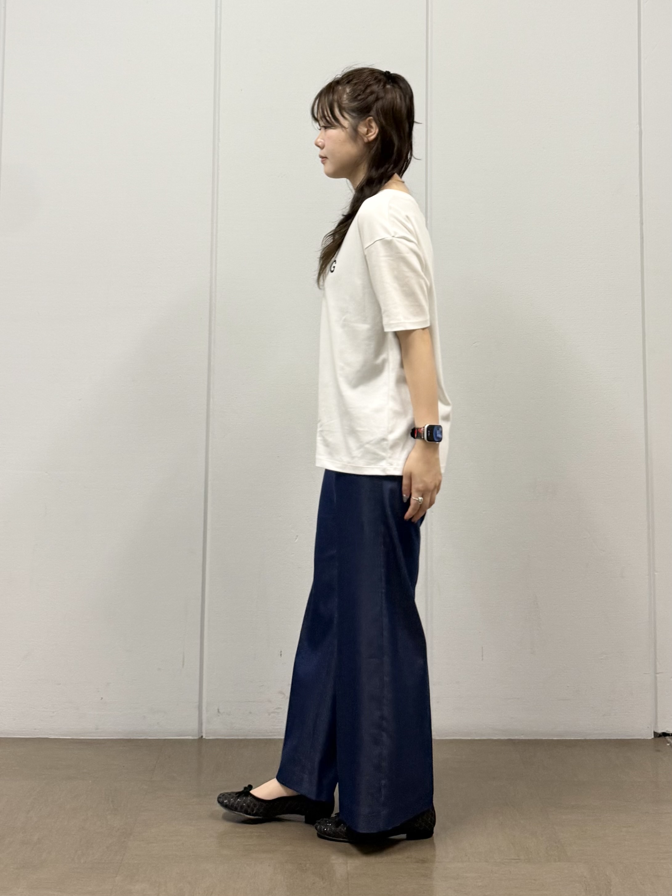 mizukiさんの「INDIVI｜【UVケア／選べるグラフィック】スムースジャージTシャツ」を使ったコーディネート