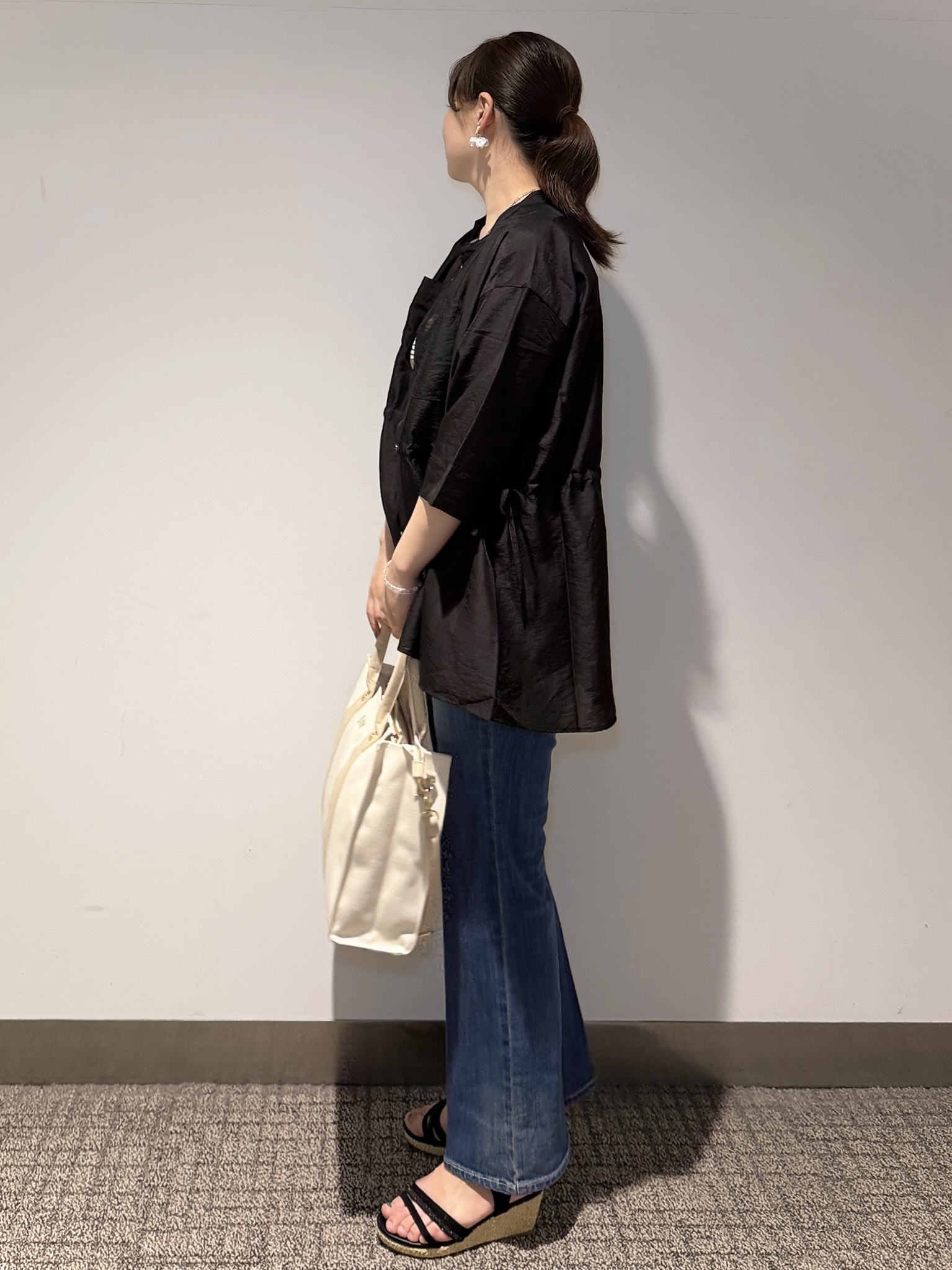 みーさんの「grove｜5分袖ver登場！【体型カバー・洗える】シアーサファリシャツジャケット」を使ったコーディネート