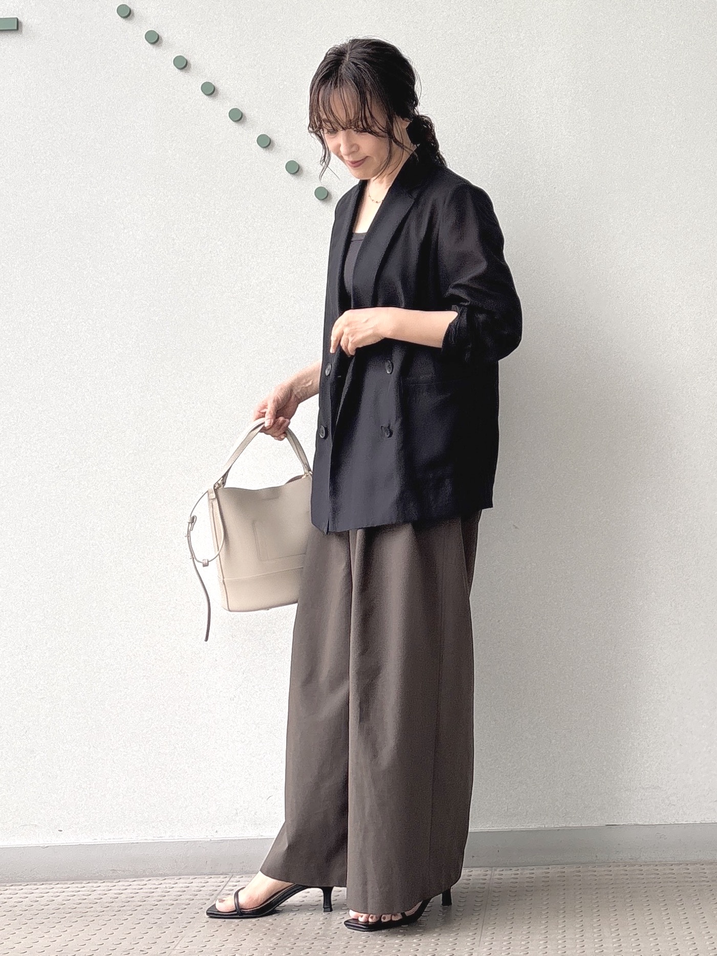 kawamuraさんの「DRESSTERIOR｜【接触冷感/防シワ機能/ウォッシャブル】クールタッチ リネンブレンドシアージャケット」を使ったコーディネート