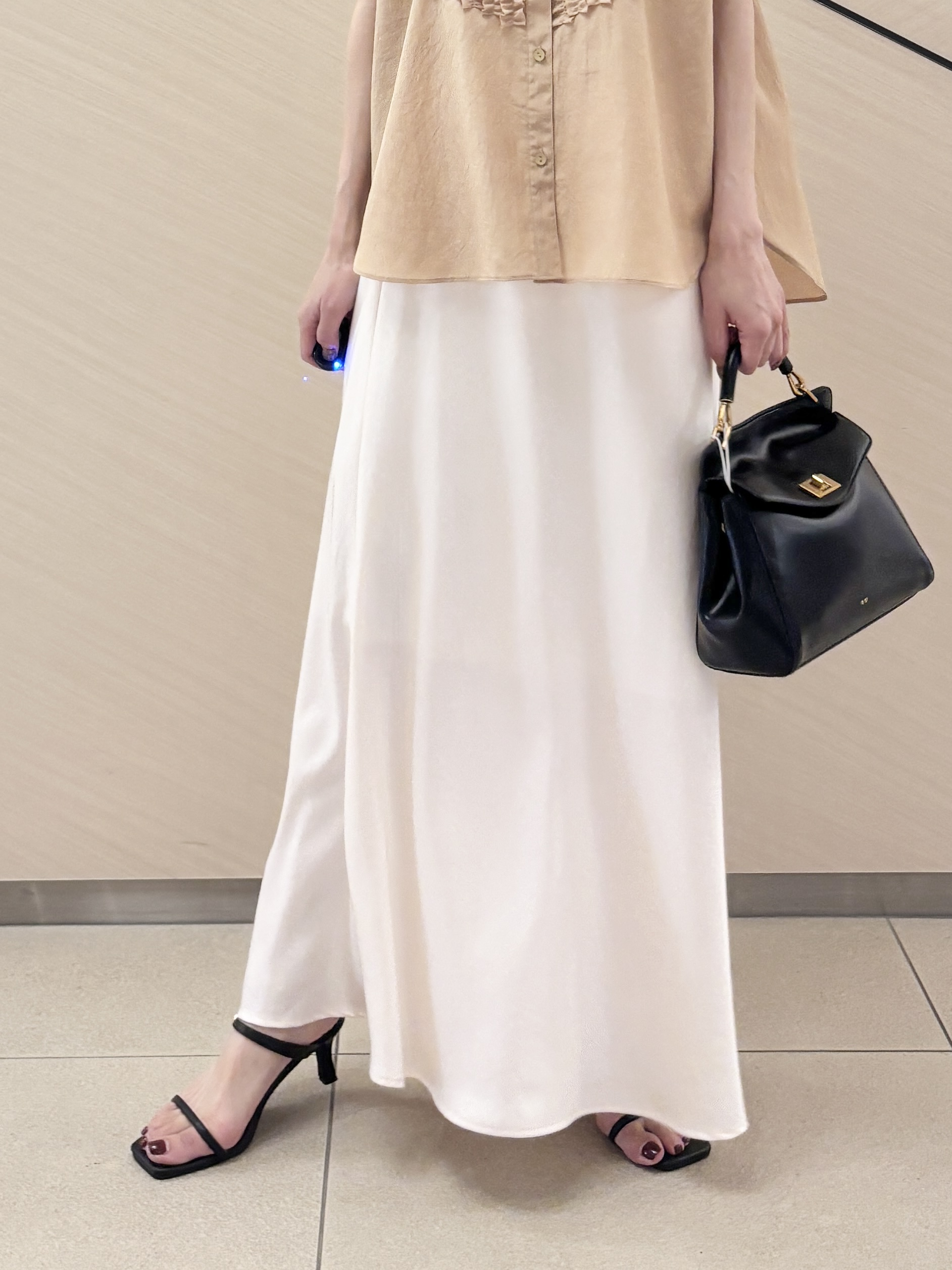 清水夏姫さんの「DRESSTERIOR｜【otonaMUSE5月号掲載】スキニーベルトサンダル」を使ったコーディネート