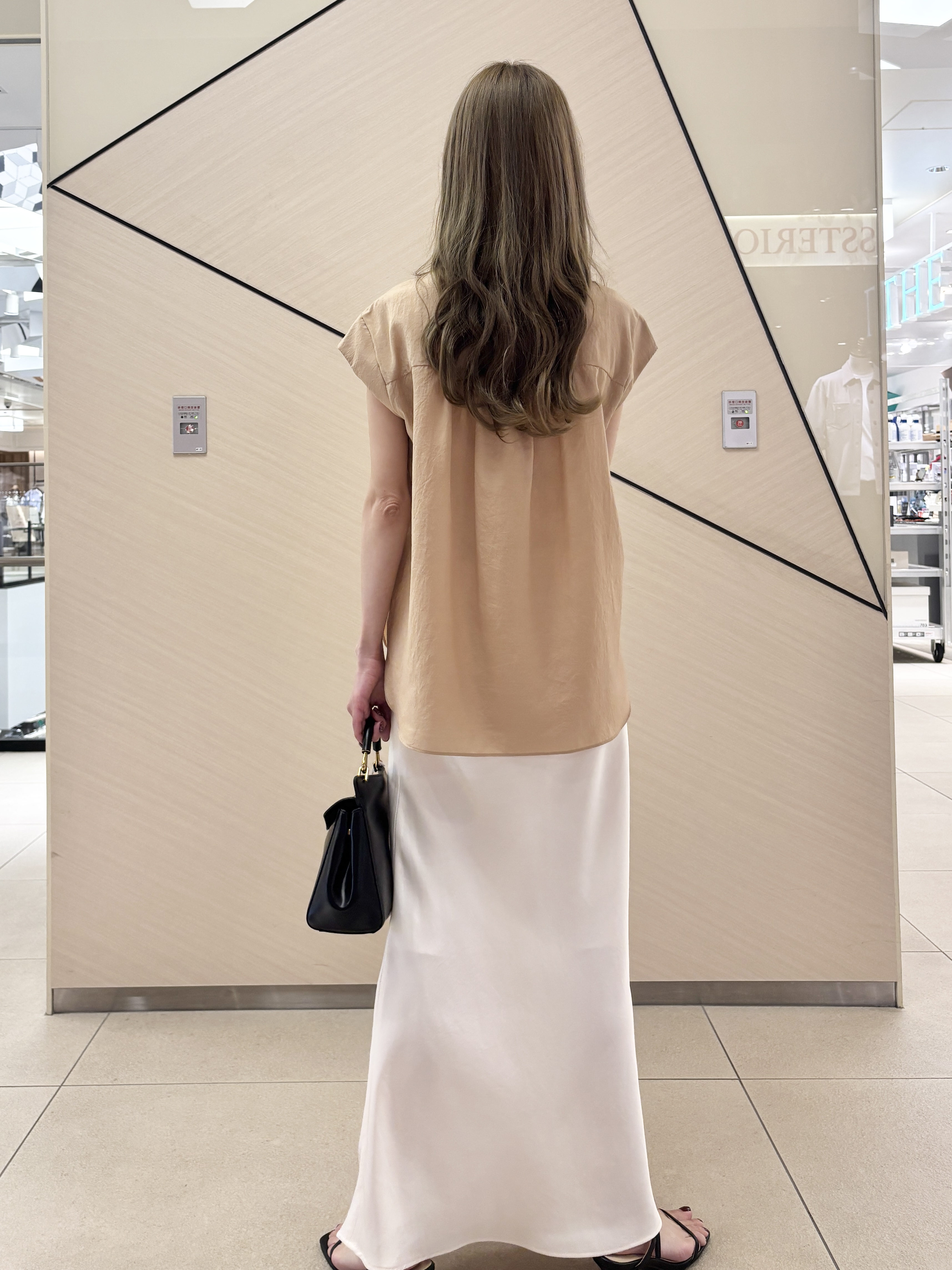 清水夏姫さんの「DRESSTERIOR｜【otonaMUSE5月号掲載】スキニーベルトサンダル」を使ったコーディネート