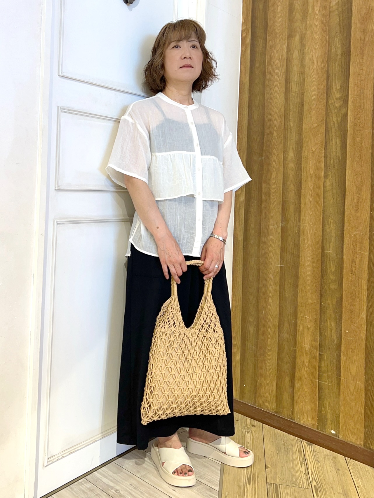 yuriyuriさんの「SHOO･LA･RUE｜フロントフリル シアーワッシャーブラウス」を使ったコーディネート