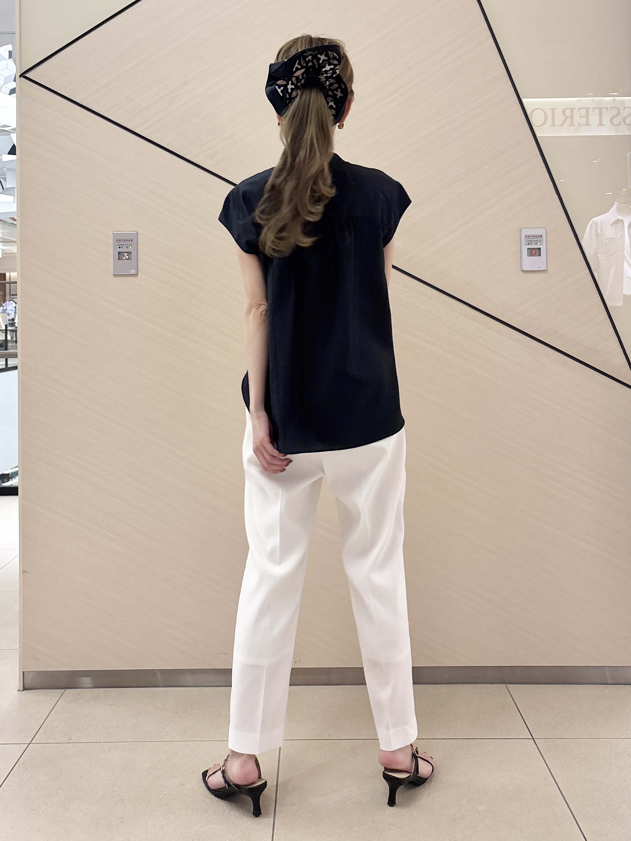 清水夏姫さんの「DRESSTERIOR｜【otonaMUSE5月号掲載】スキニーベルトサンダル」を使ったコーディネート