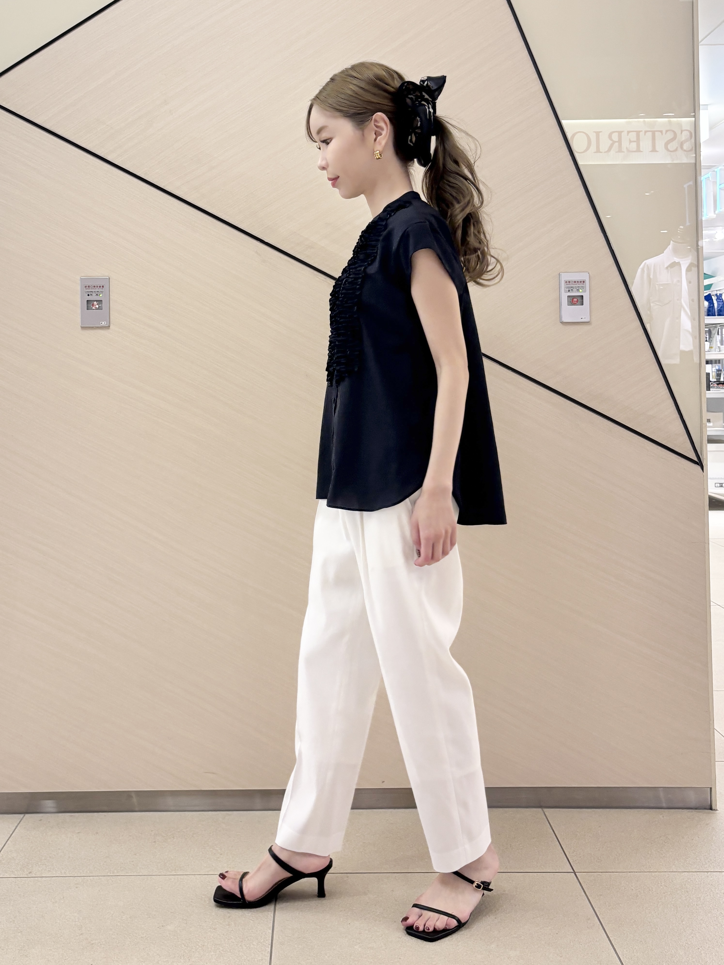 清水夏姫さんの「DRESSTERIOR｜【otonaMUSE5月号掲載】スキニーベルトサンダル」を使ったコーディネート