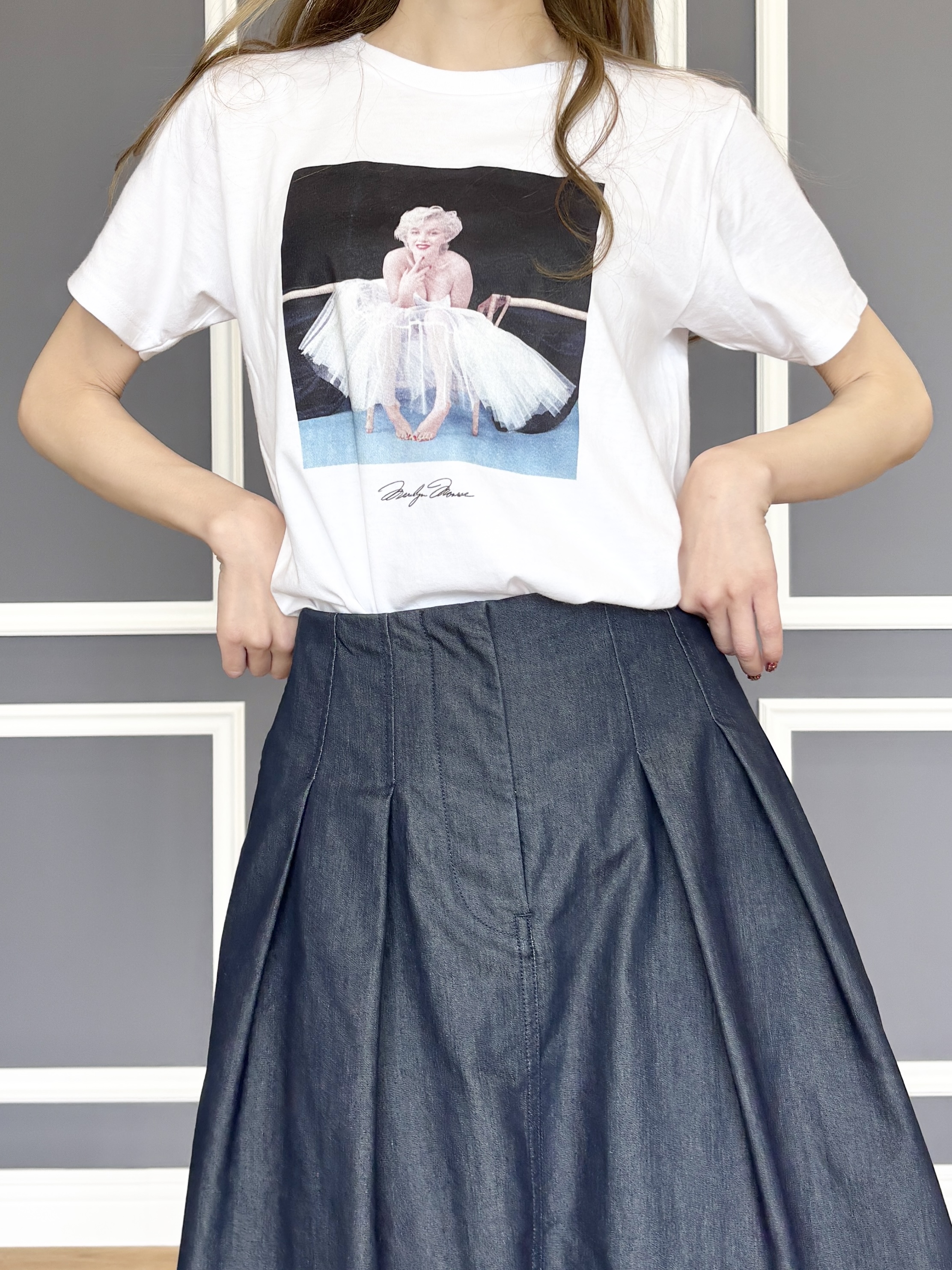 清水夏姫さんの「DRESSTERIOR｜【接触冷感/吸水速乾】クールタッチ デニムライク タックスカート」を使ったコーディネート