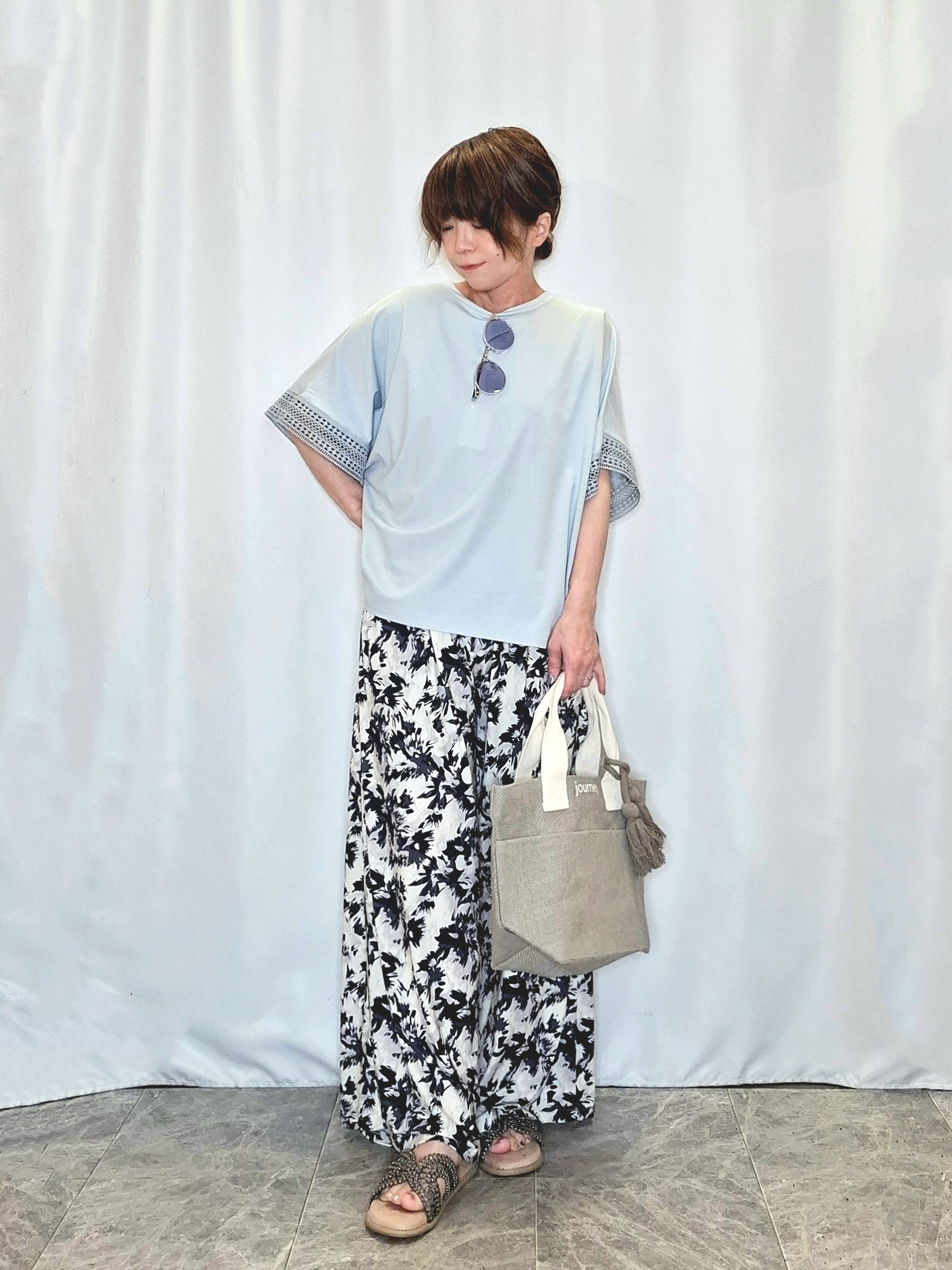 ぬーさんの「SHOO･LA･RUE｜【UV/洗濯機可/体型カバー】ヒップ周りが隠せる お袖レースTシャツ」を使ったコーディネート