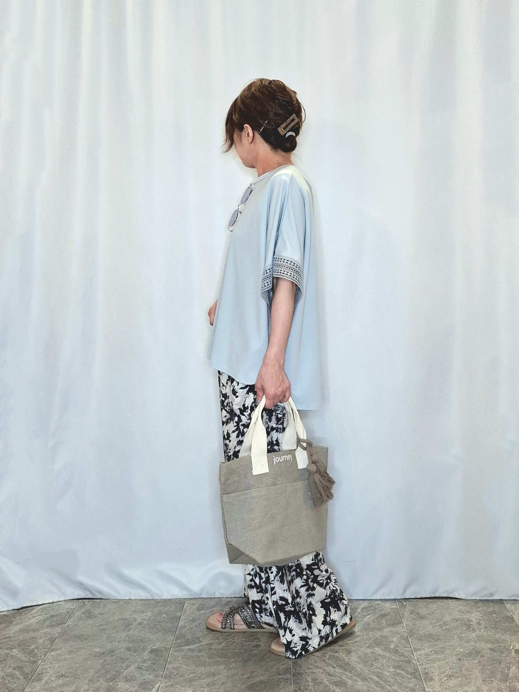 ぬーさんの「SHOO･LA･RUE｜【UV/洗濯機可/体型カバー】ヒップ周りが隠せる お袖レースTシャツ」を使ったコーディネート